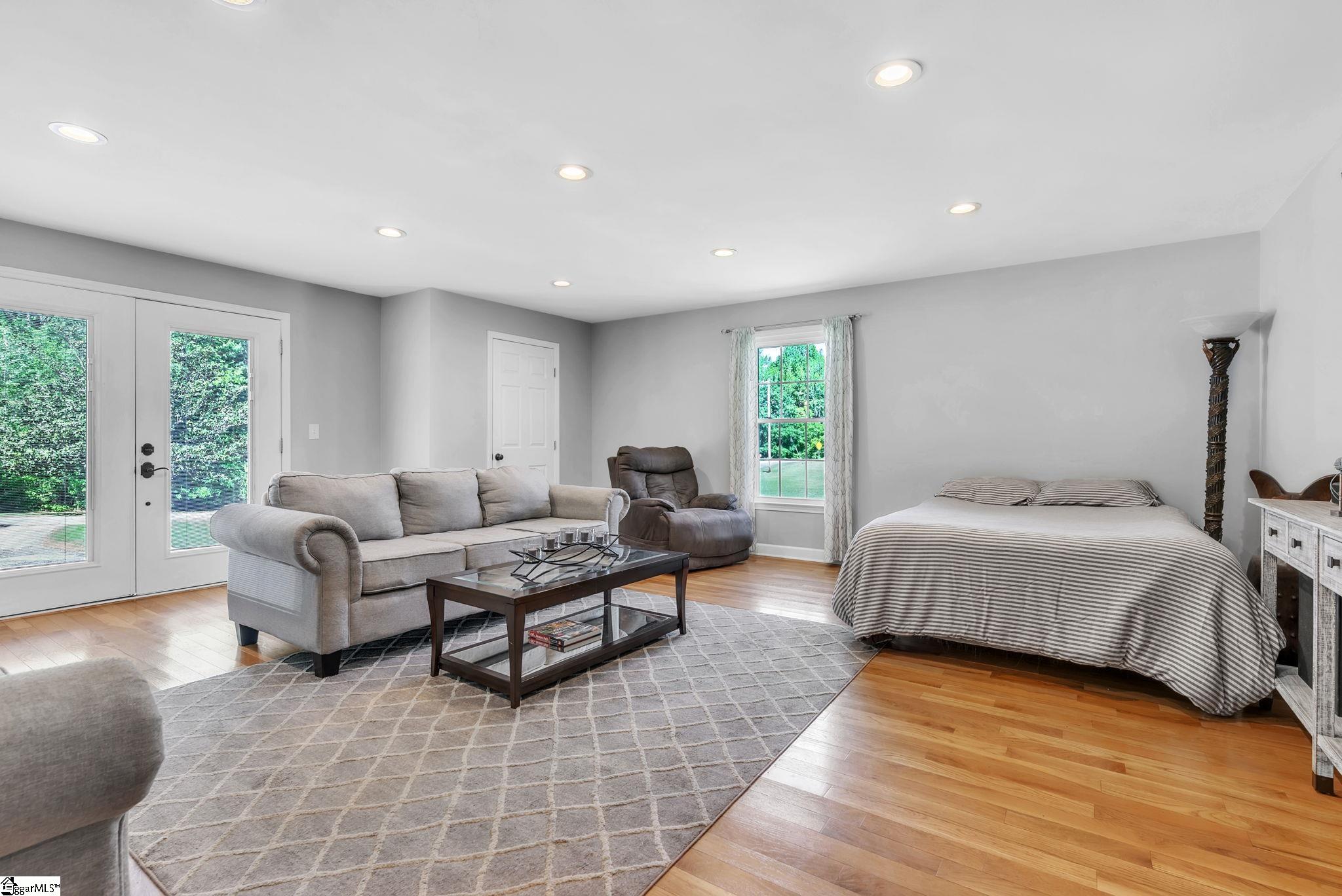 15 Hoedad Drive Fountain Inn, SC 29644
