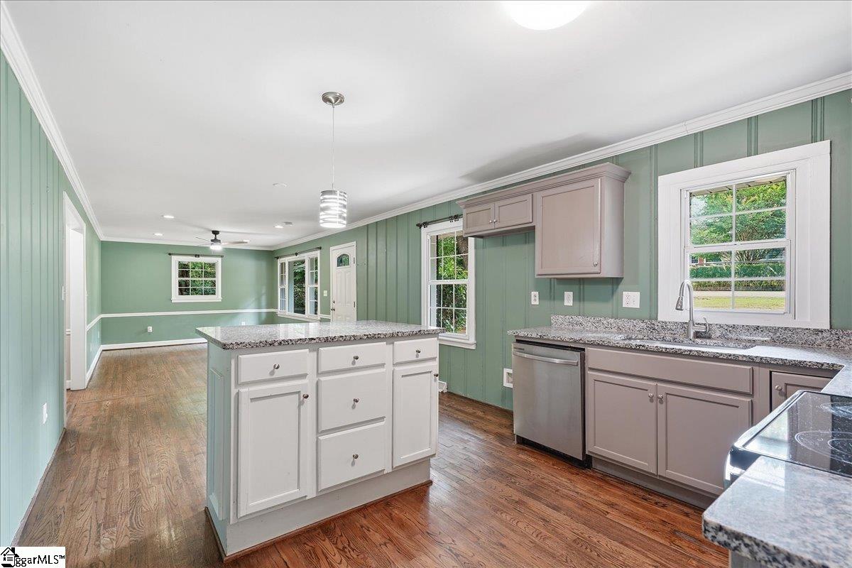 14 Pine Lane Williamston, SC 29697-1604