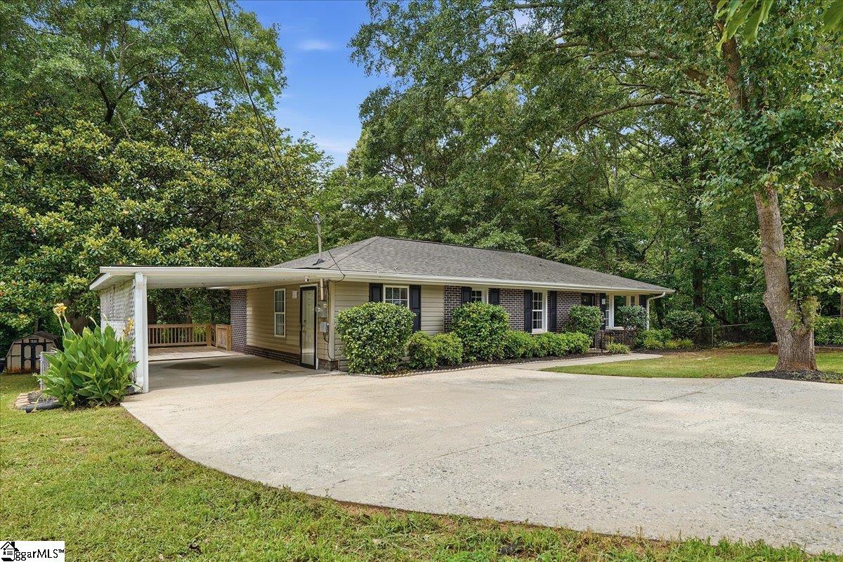 14 Pine Lane Williamston, SC 29697-1604