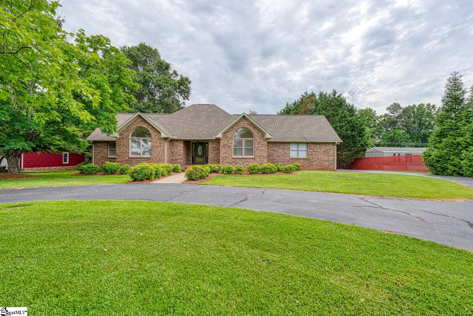 826 Mount Zion Road, Spartanburg, SC 29303