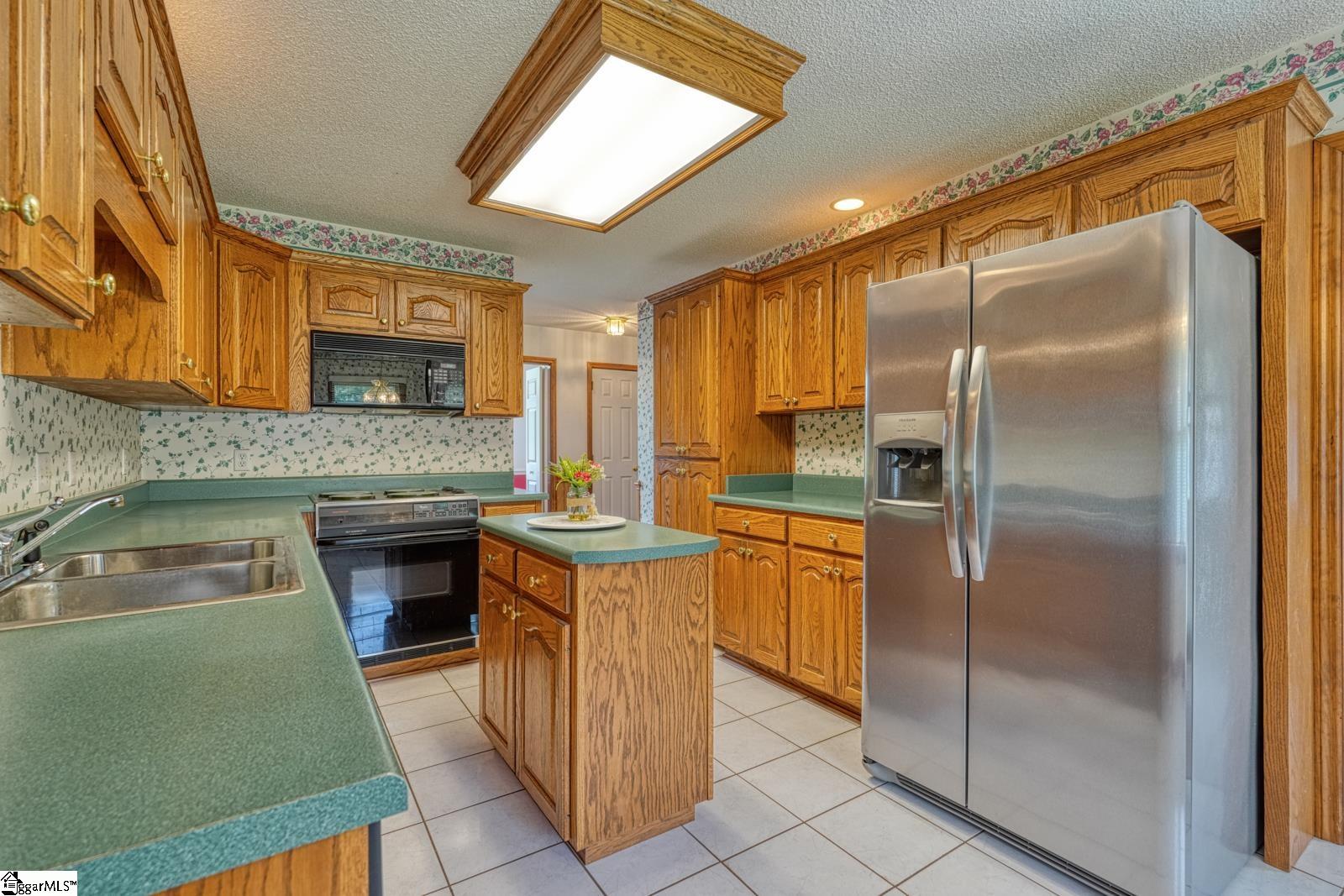 826 Mount Zion Road Spartanburg, SC 29303