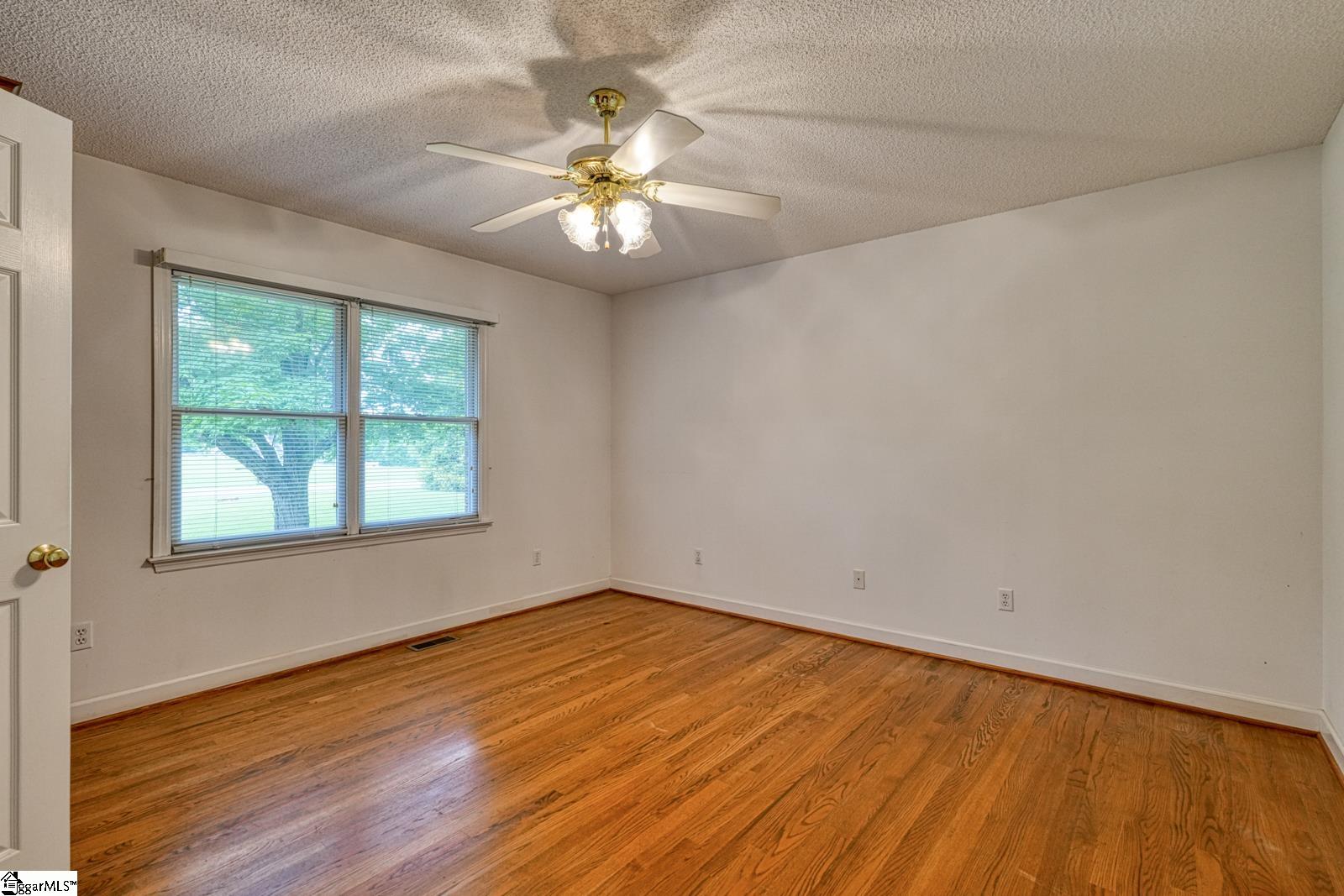 826 Mount Zion Road Spartanburg, SC 29303