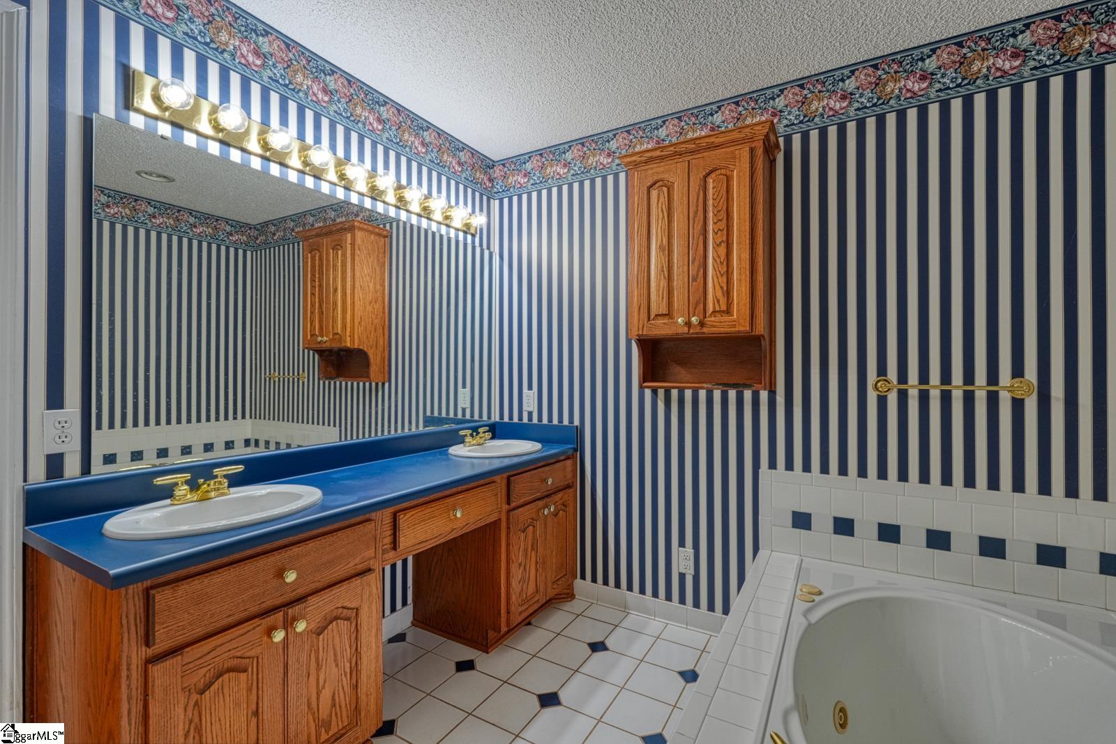 826 Mount Zion Road Spartanburg, SC 29303