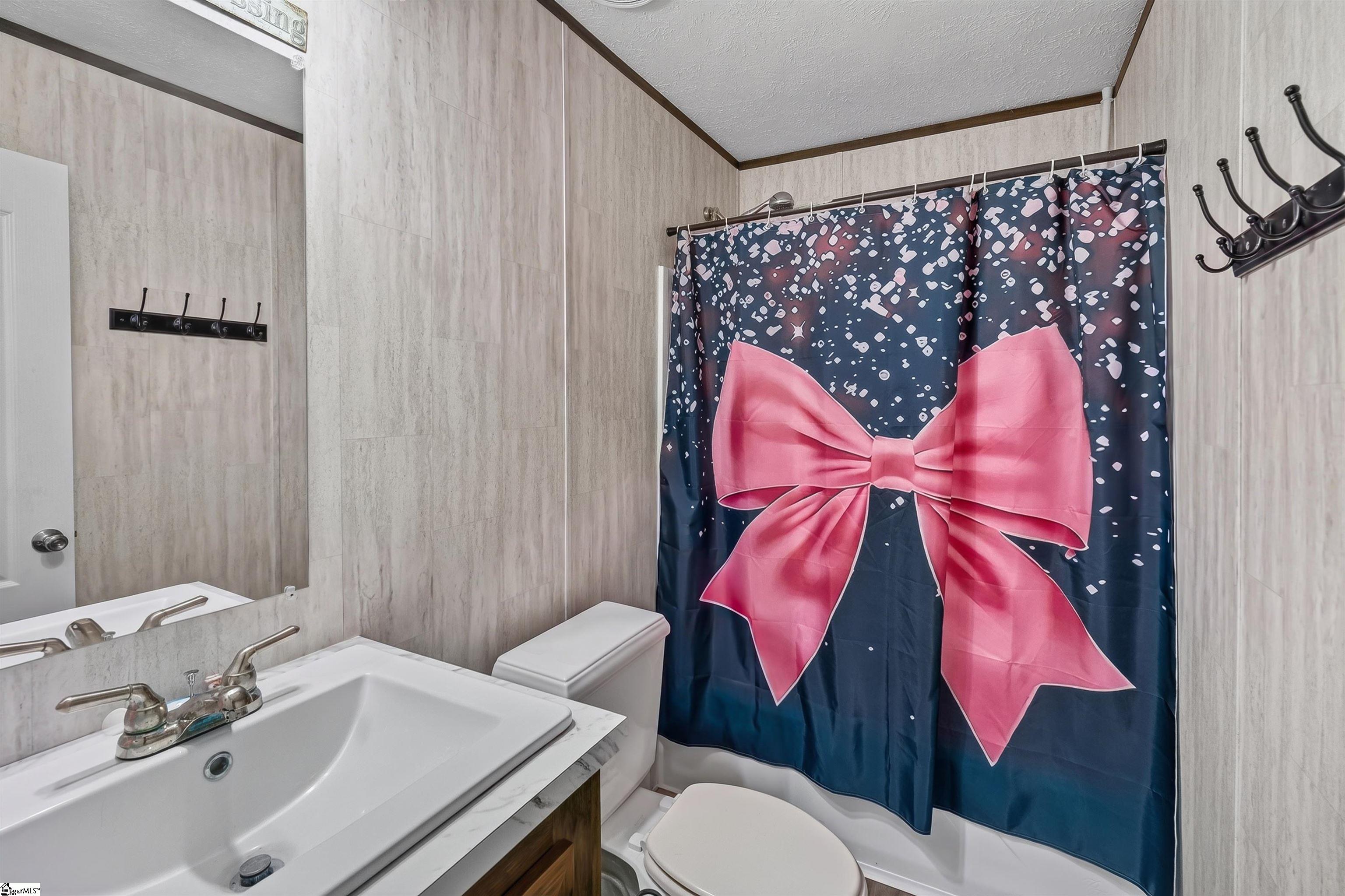 128 Tucker Lane Easley, SC 29640