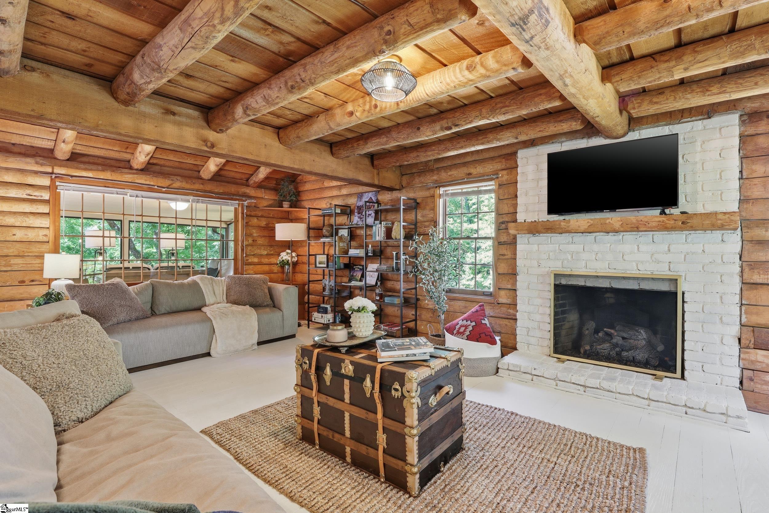 143 Caledonia Road Landrum, SC 29356