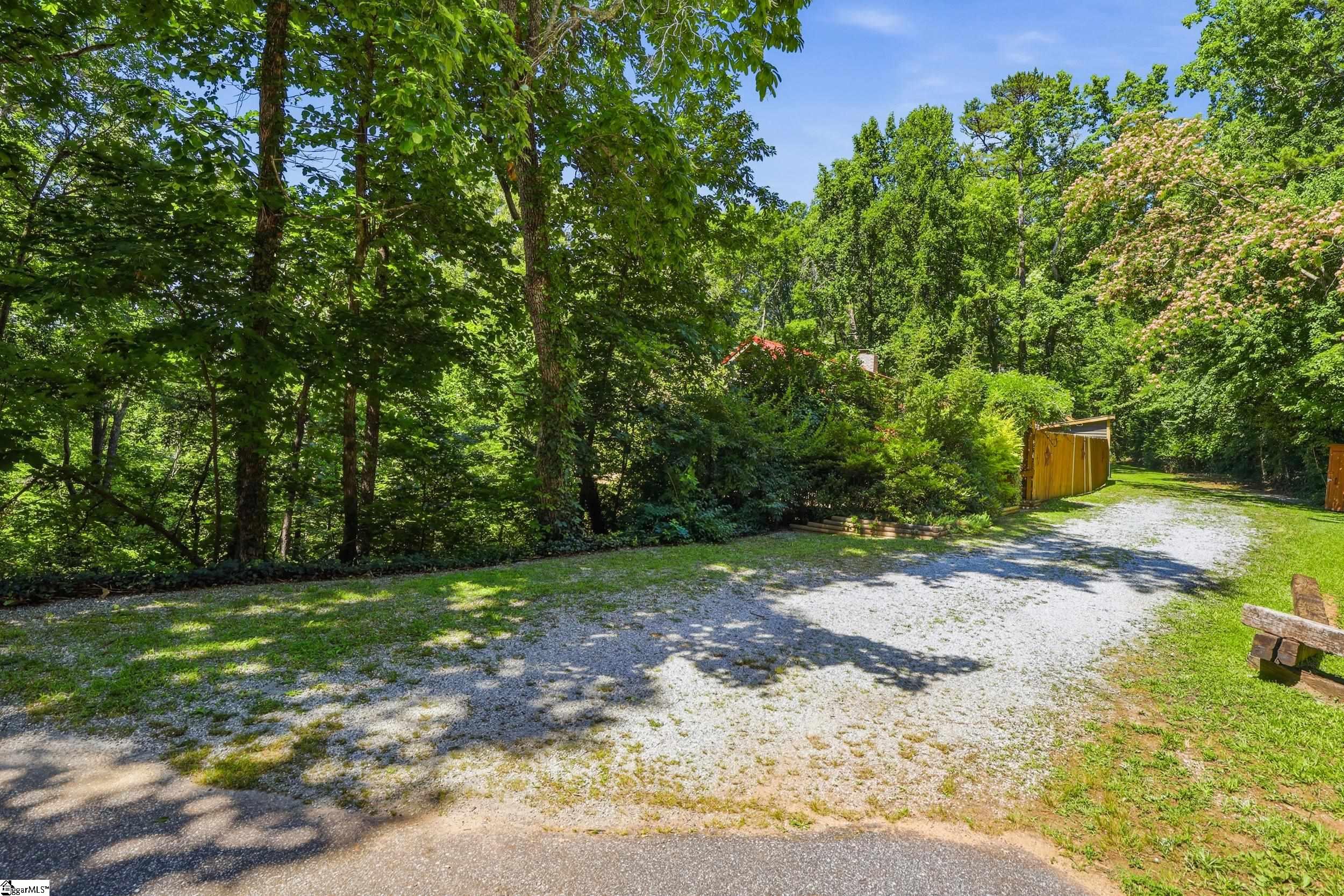 143 Caledonia Road Landrum, SC 29356