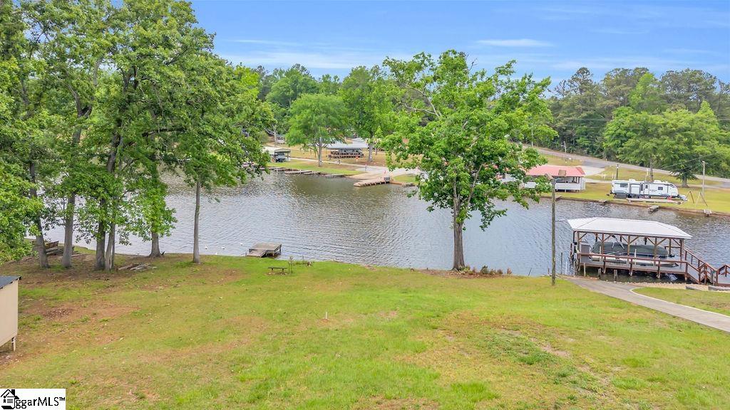 90 E Stagecoach Road Cross Hill, SC 29332