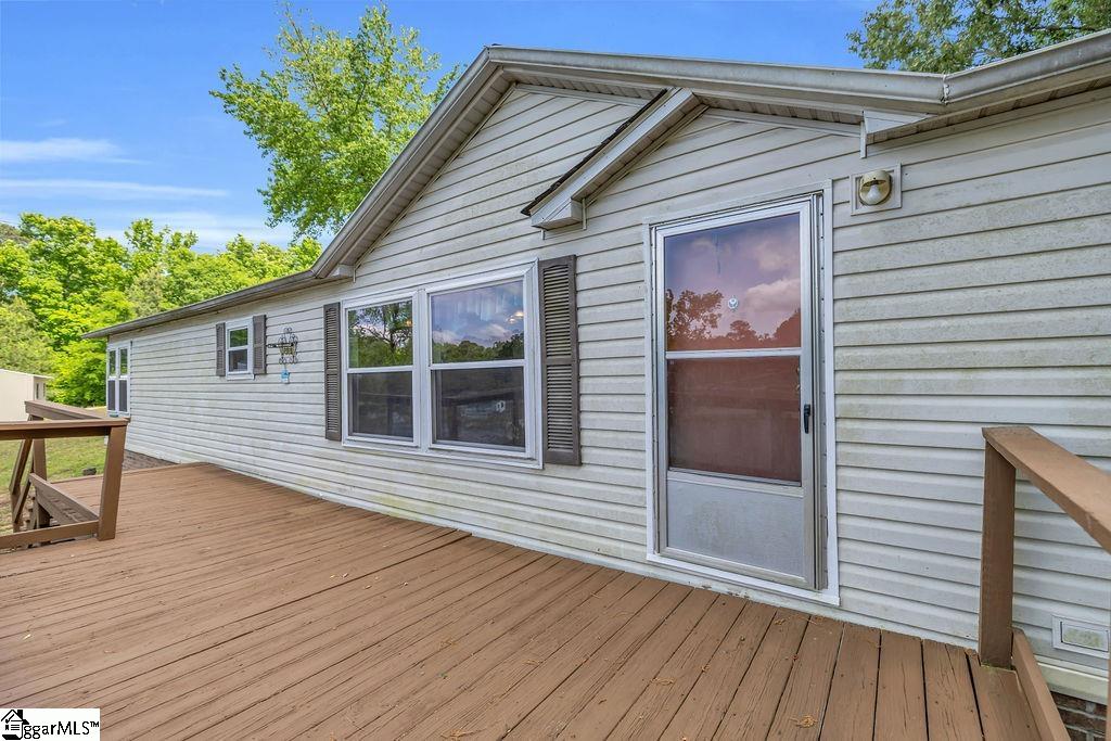90 E Stagecoach Road Cross Hill, SC 29332
