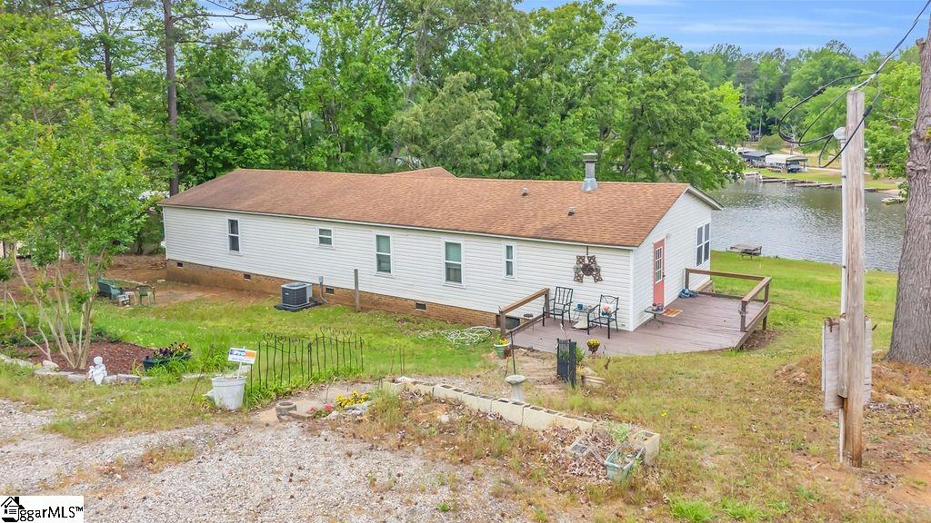 90 E Stagecoach Road Cross Hill, SC 29332