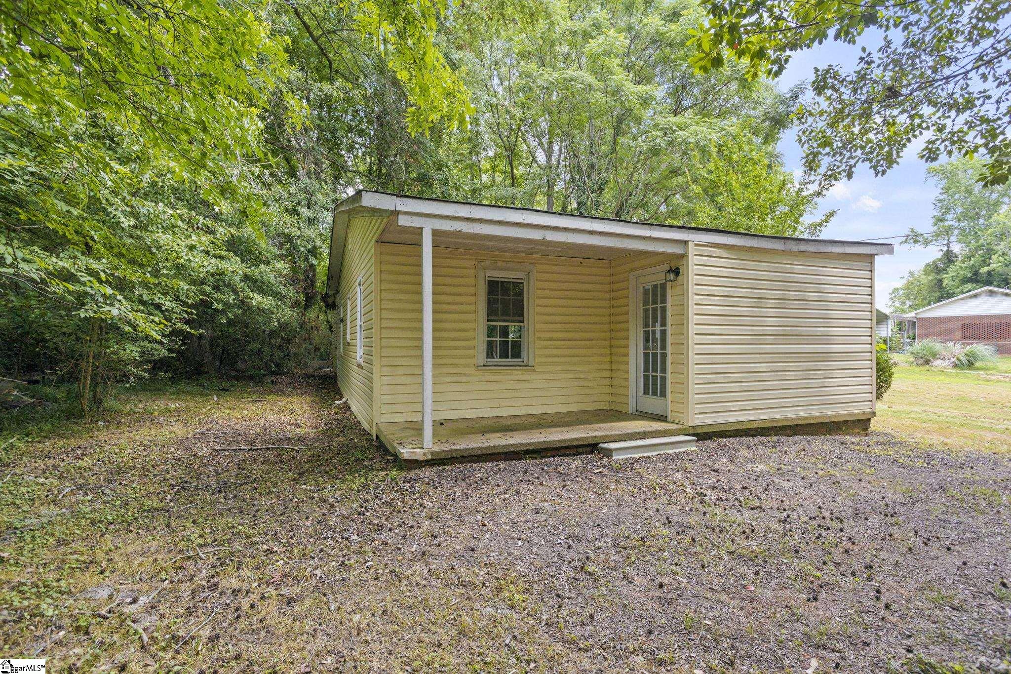 111 Lincoln Street Belton, SC 29627