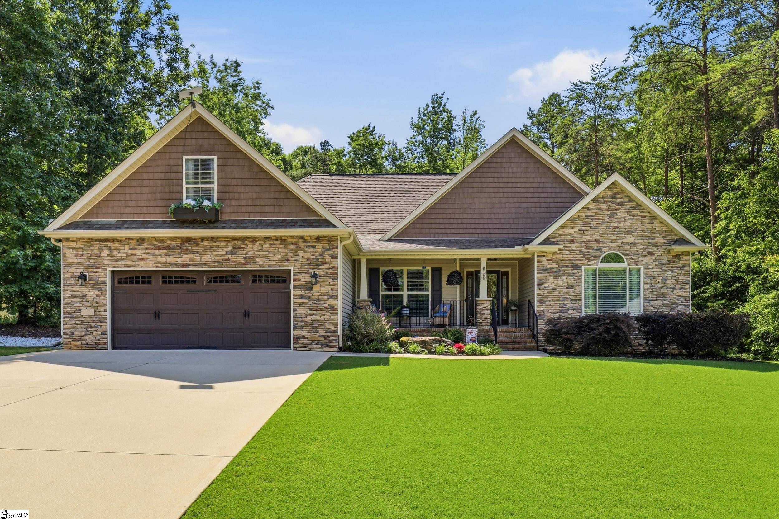 28 Goodwin Farms Court Travelers Rest, SC 29690