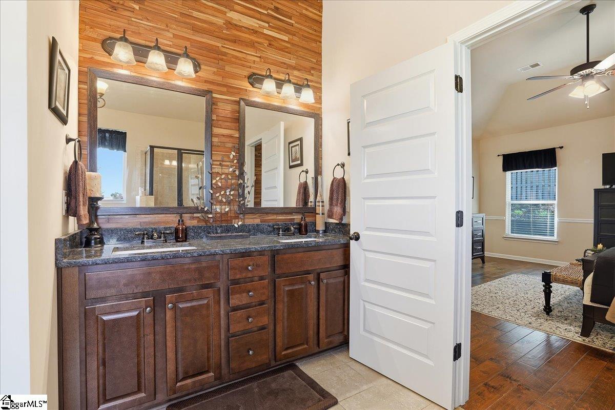 221 Montalcino Way Simpsonville, SC 29681