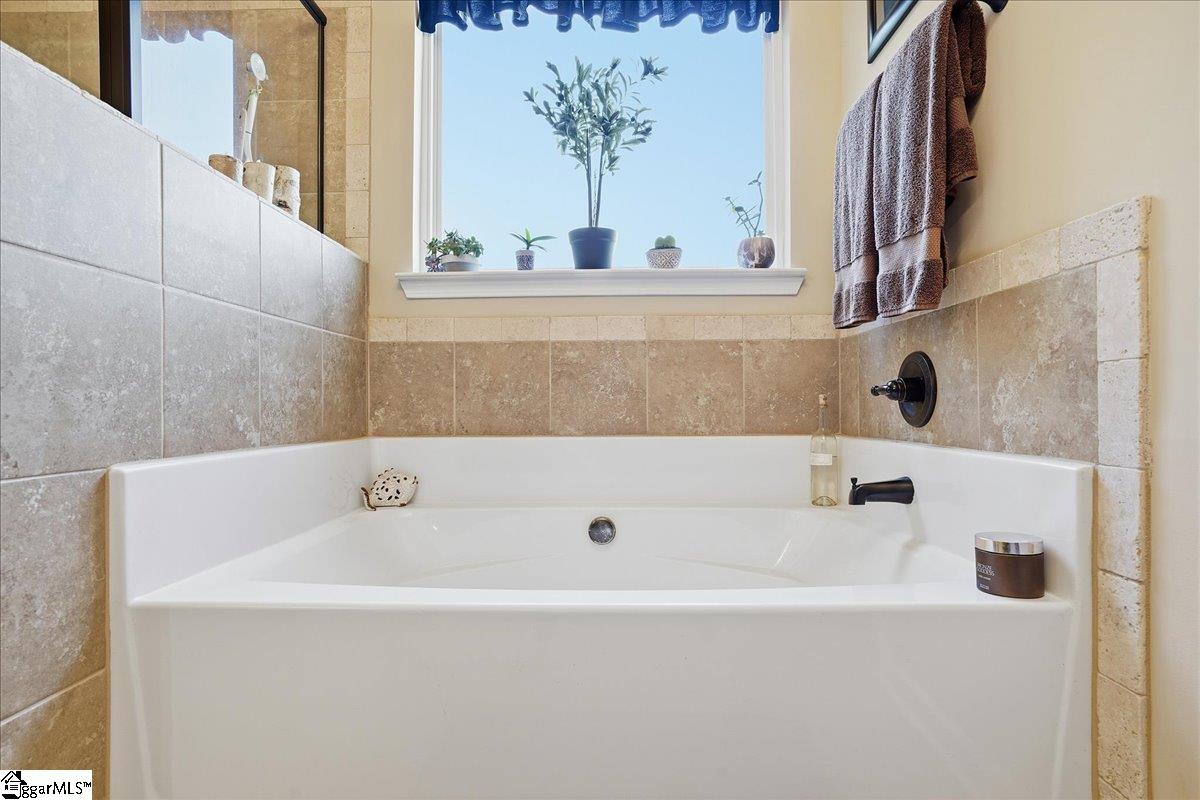 221 Montalcino Way Simpsonville, SC 29681
