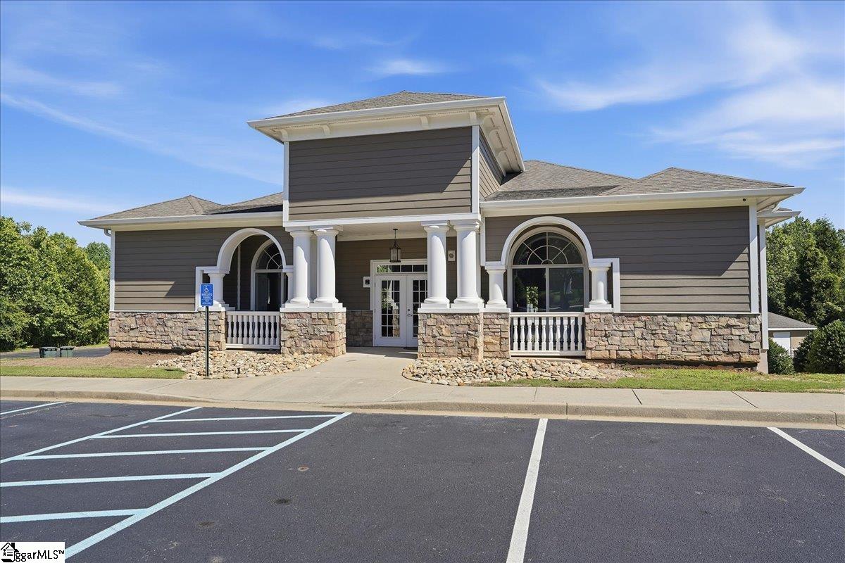 221 Montalcino Way Simpsonville, SC 29681