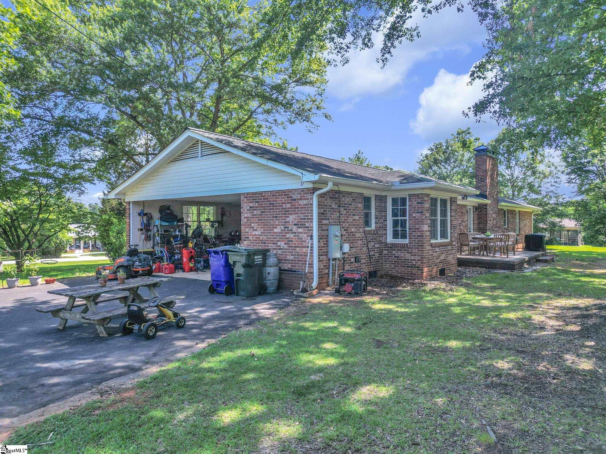 241 Rector Road Inman, SC 29349