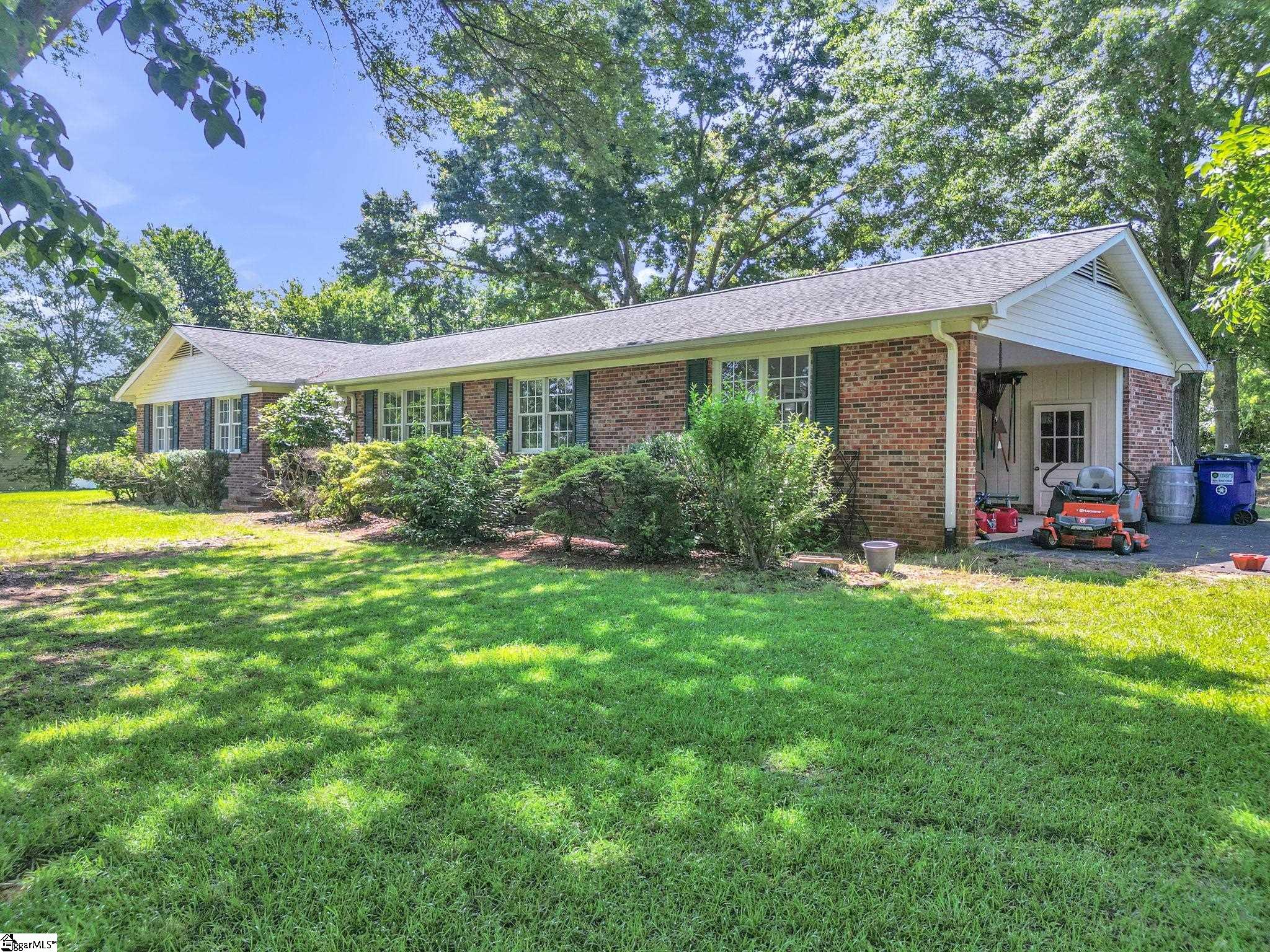 241 Rector Road Inman, SC 29349