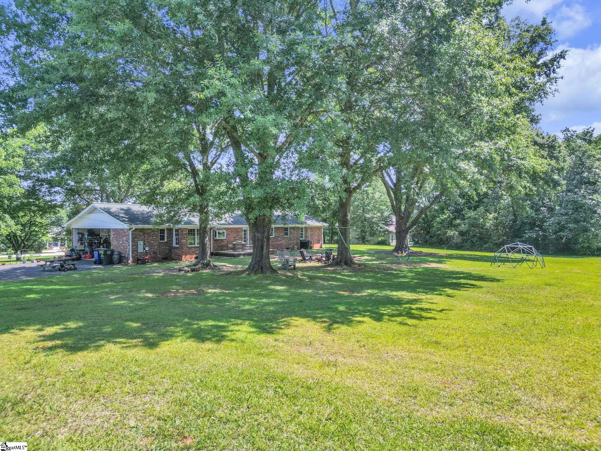 241 Rector Road Inman, SC 29349