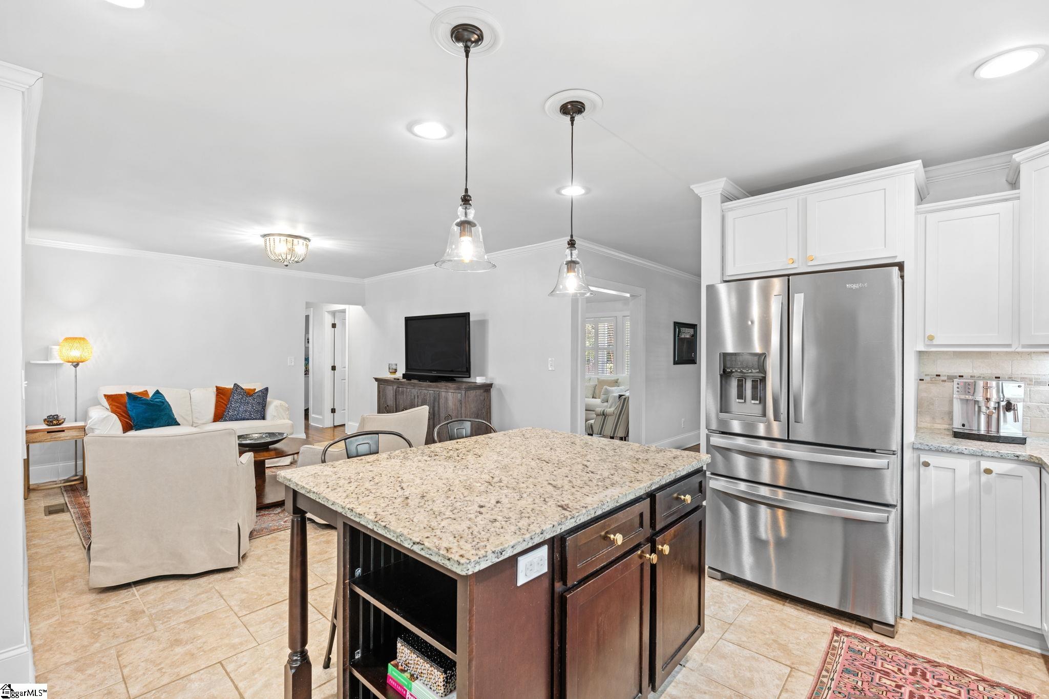 15 Phillips Lane Greenville, SC 29605