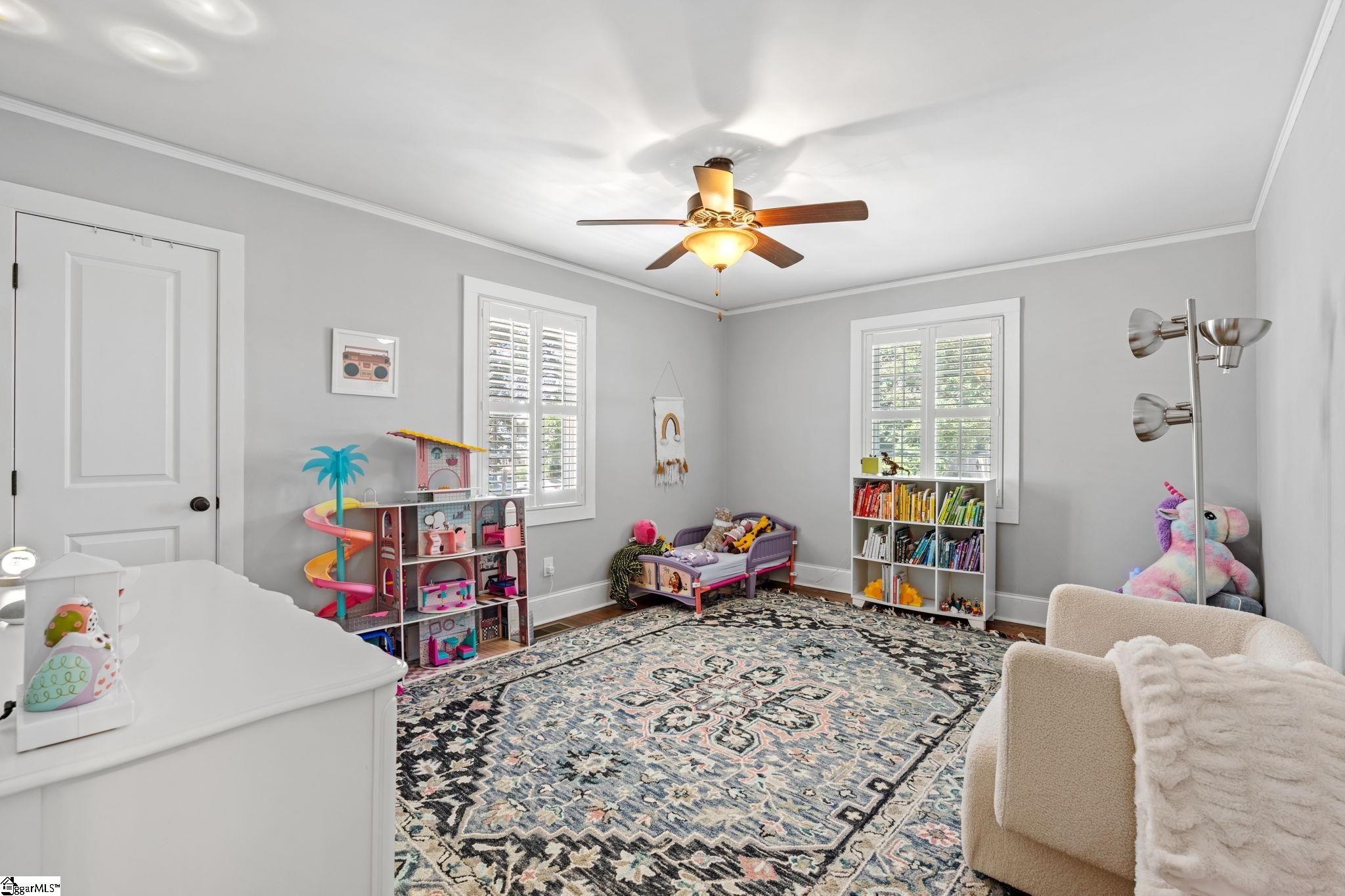 15 Phillips Lane Greenville, SC 29605
