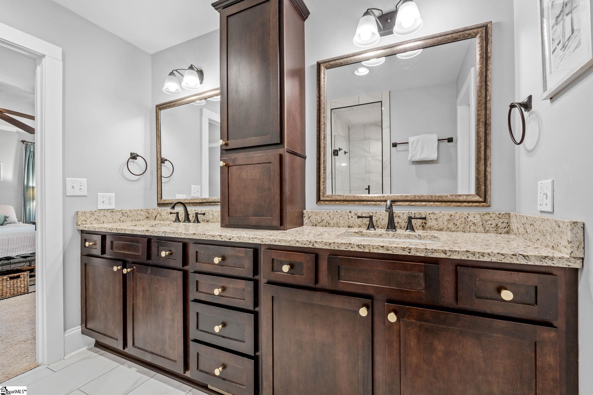 15 Phillips Lane Greenville, SC 29605