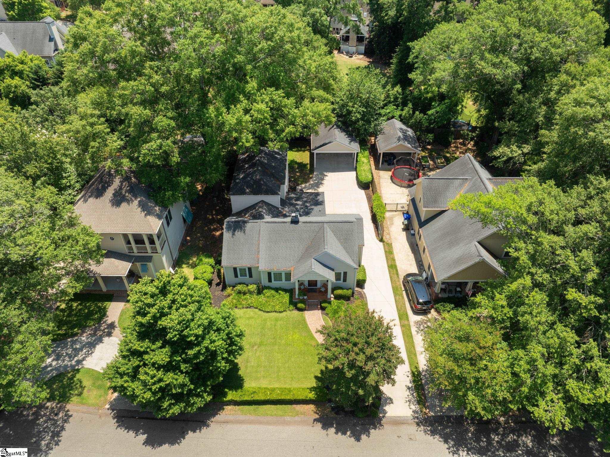 15 Phillips Lane Greenville, SC 29605