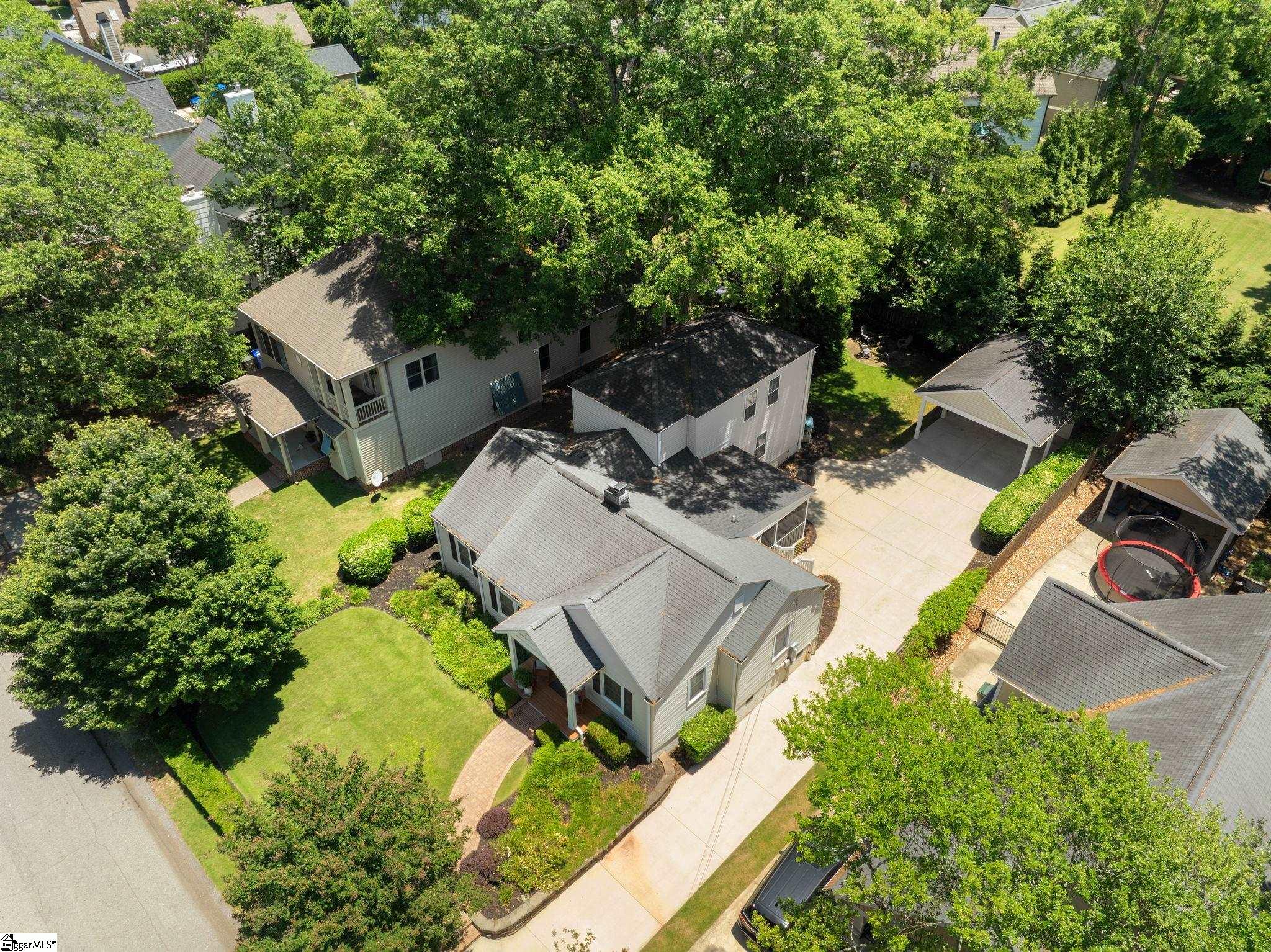 15 Phillips Lane Greenville, SC 29605