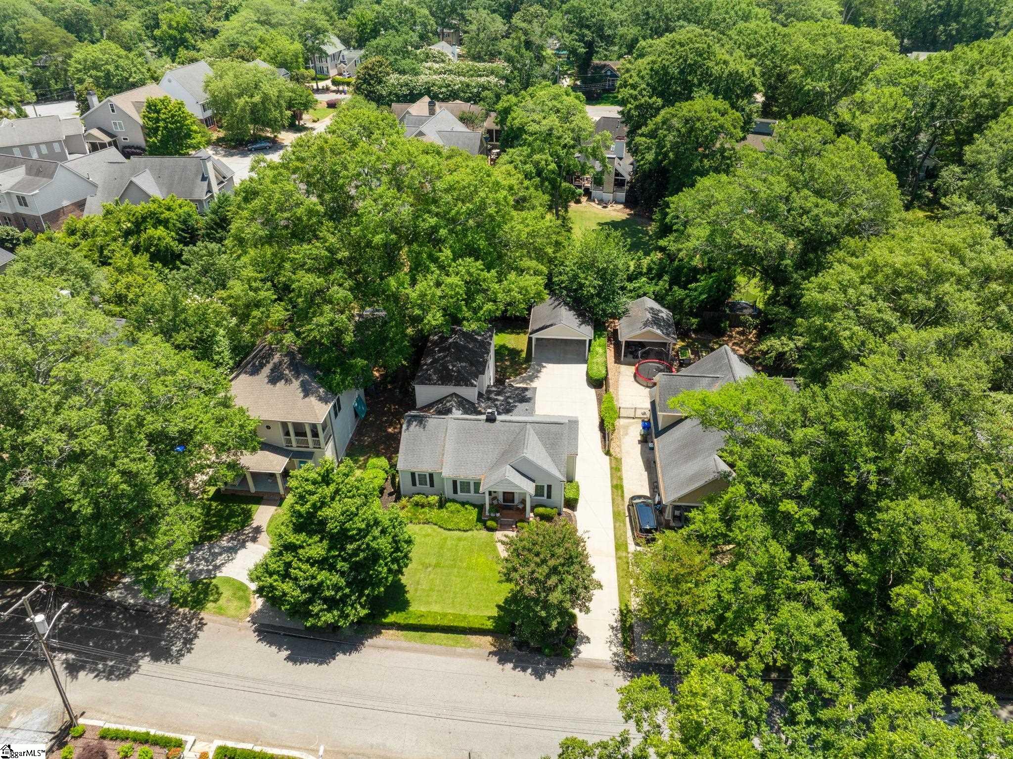 15 Phillips Lane Greenville, SC 29605