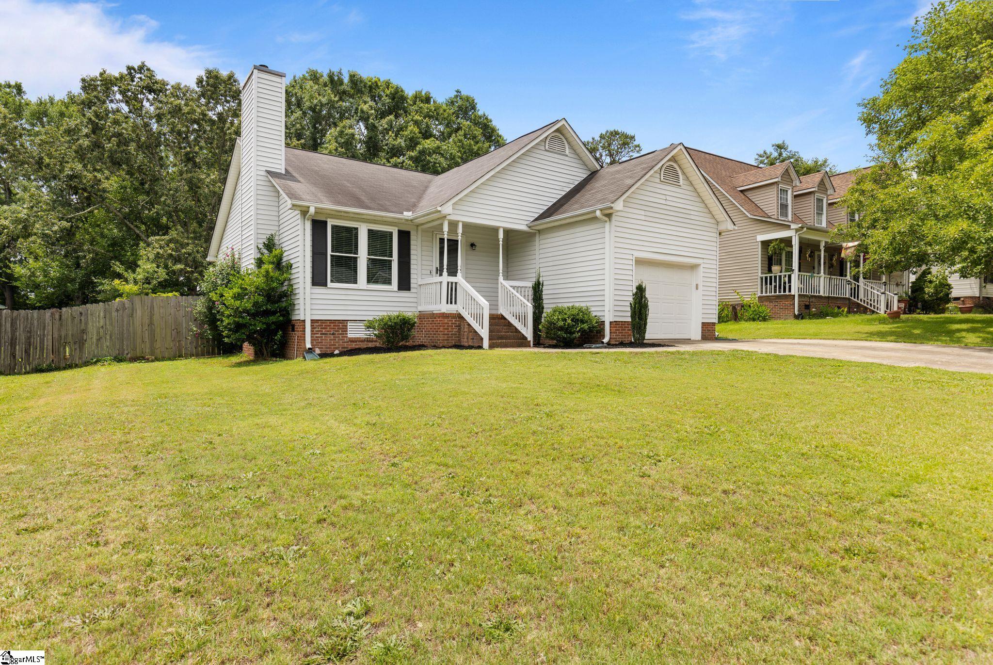 120 Charmar Way Taylors, SC 29687