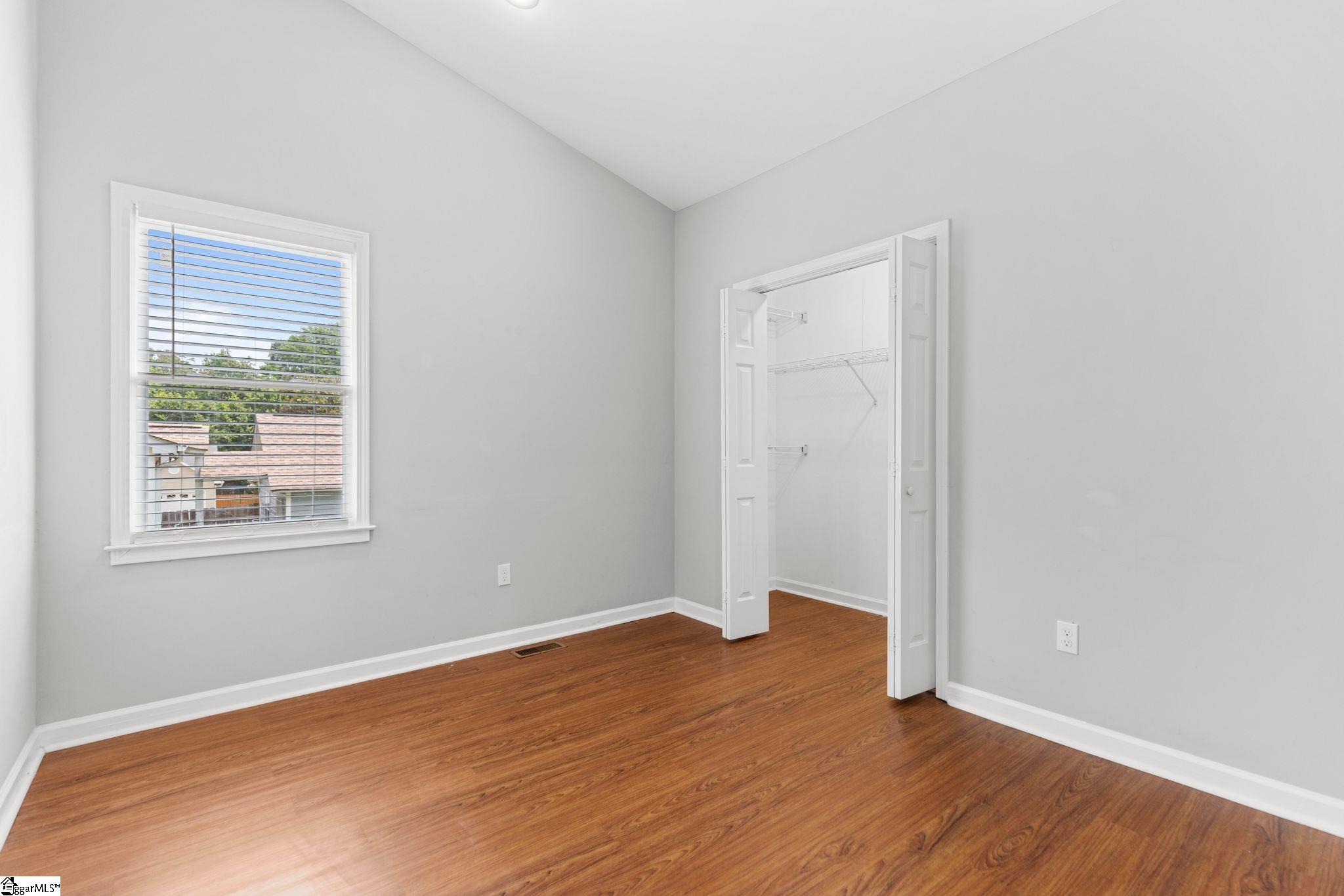 120 Charmar Way Taylors, SC 29687