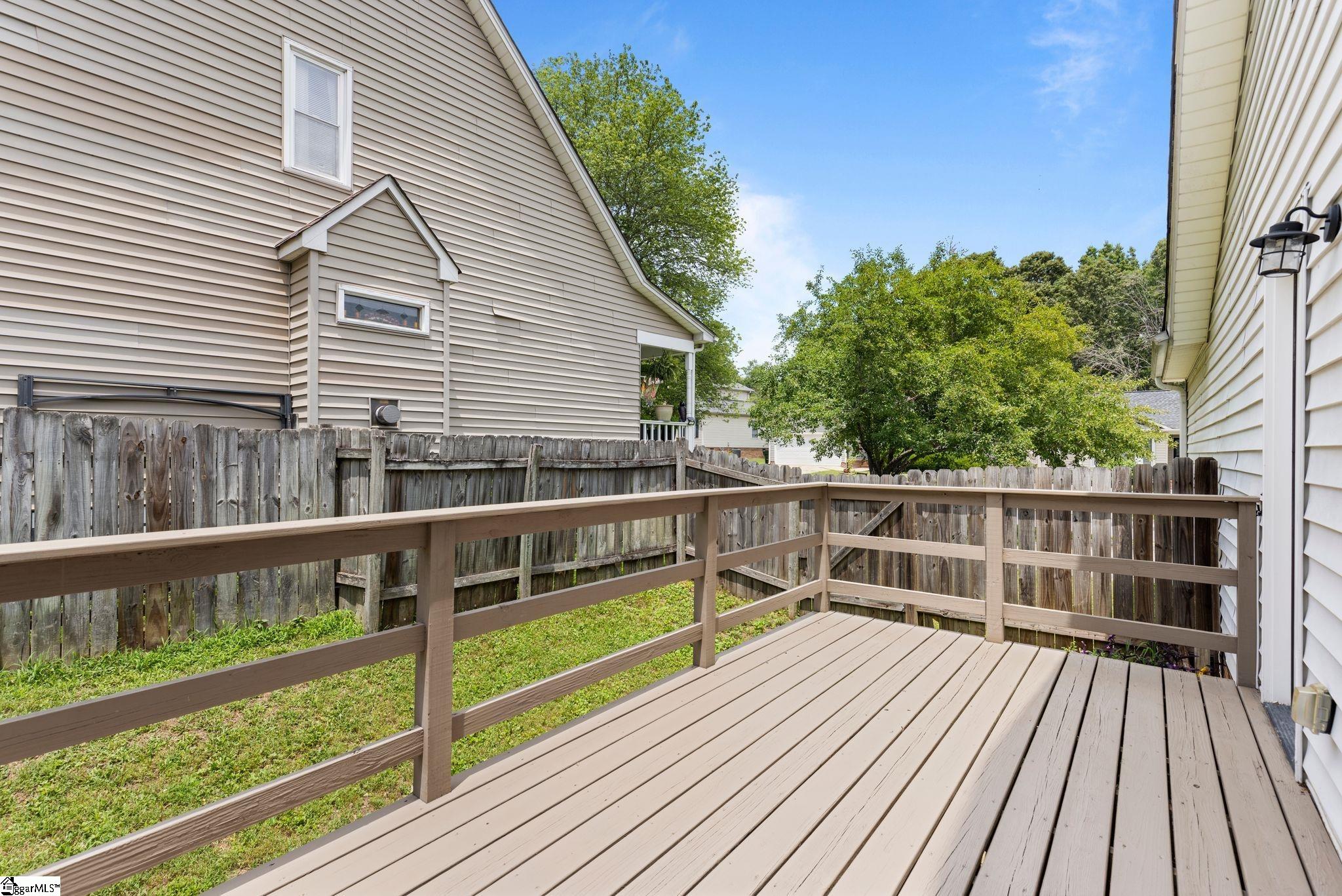120 Charmar Way Taylors, SC 29687