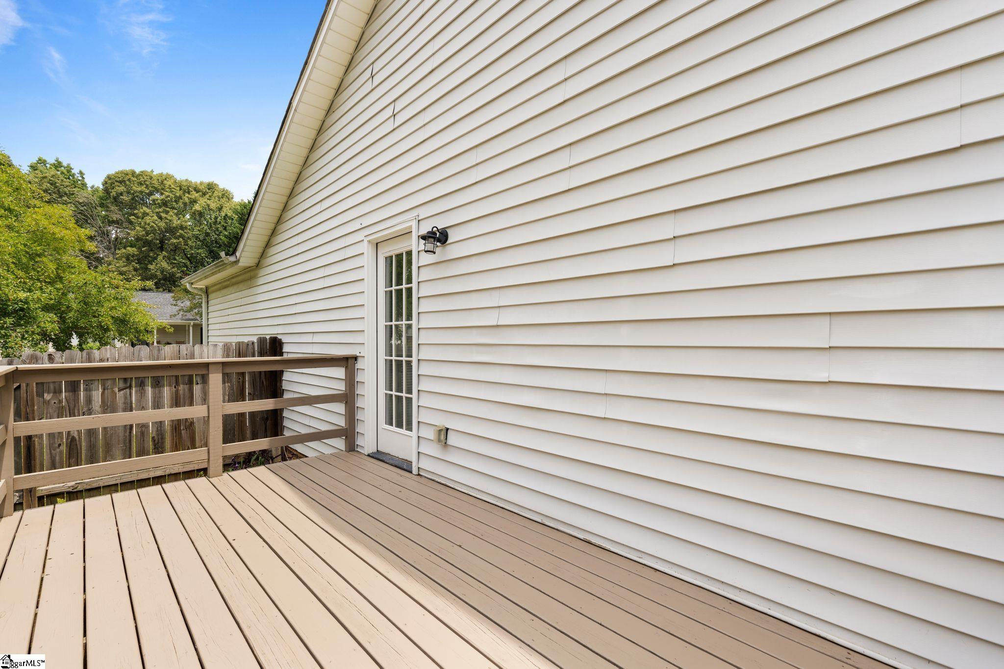 120 Charmar Way Taylors, SC 29687