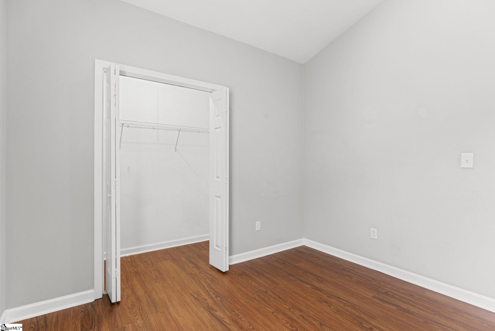 120 Charmar Way Taylors, SC 29687