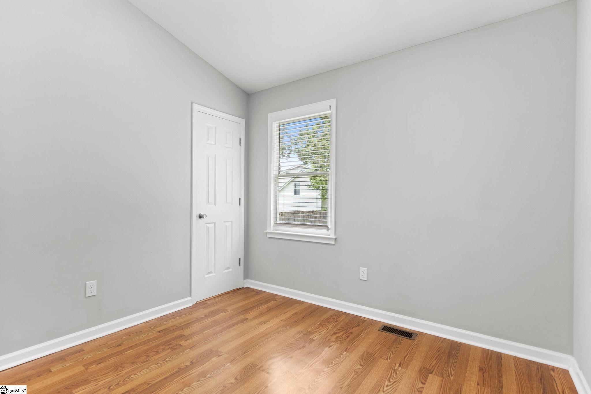 120 Charmar Way Taylors, SC 29687