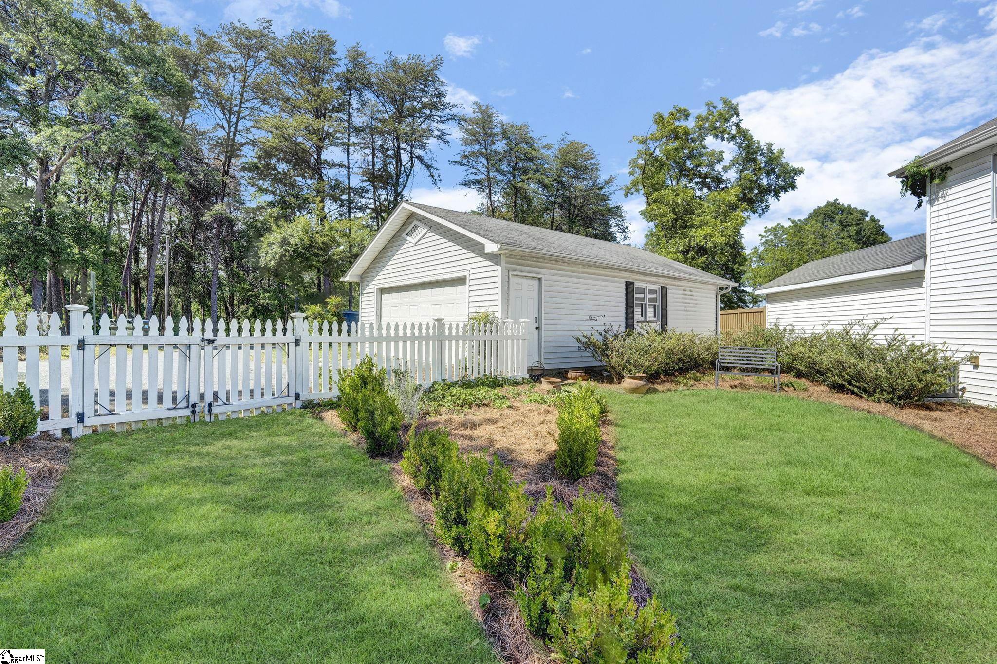 1008 W Poinsett Street Greer, SC 29650