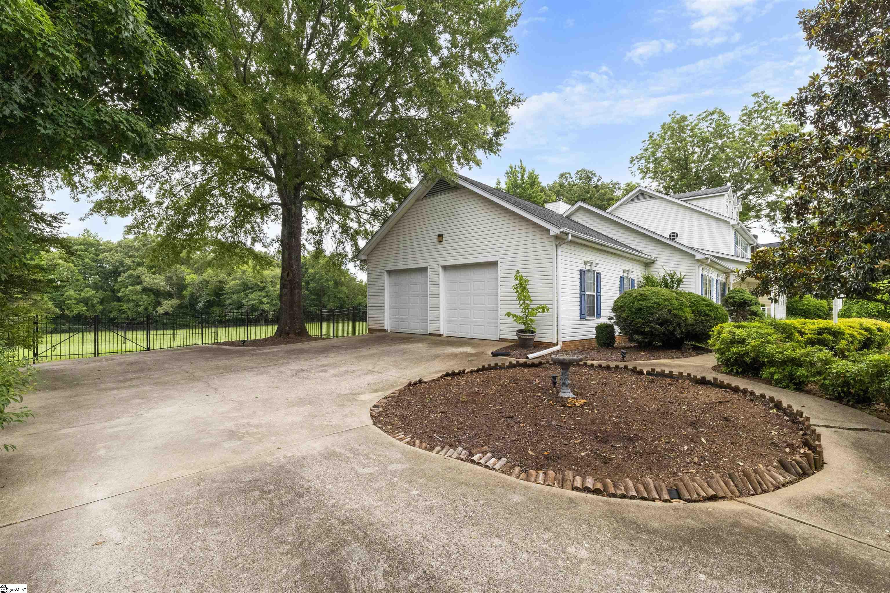 104 Wren Crossing Court Easley, SC 29642