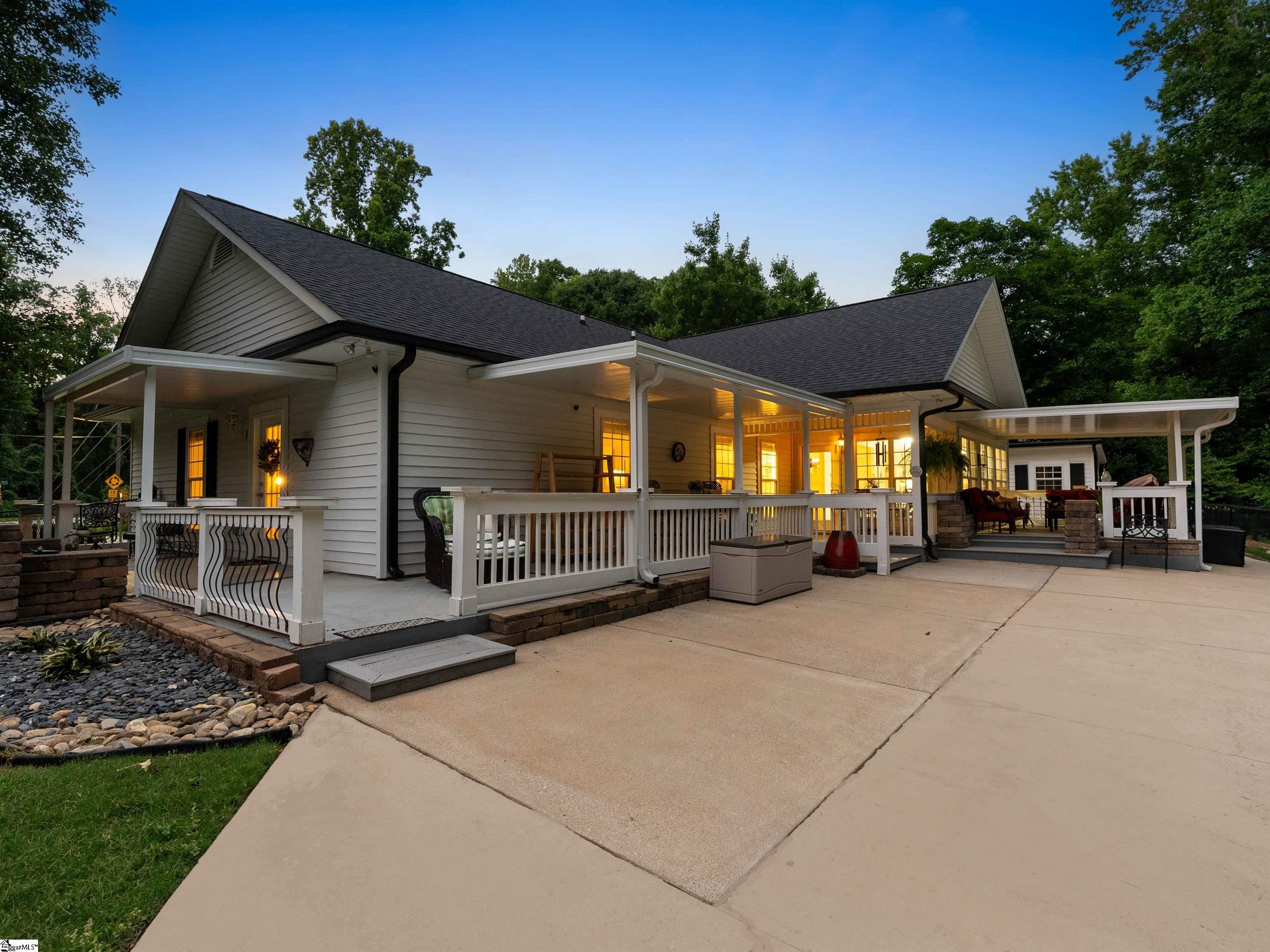 2 Lotus Court Greenville, SC 29609