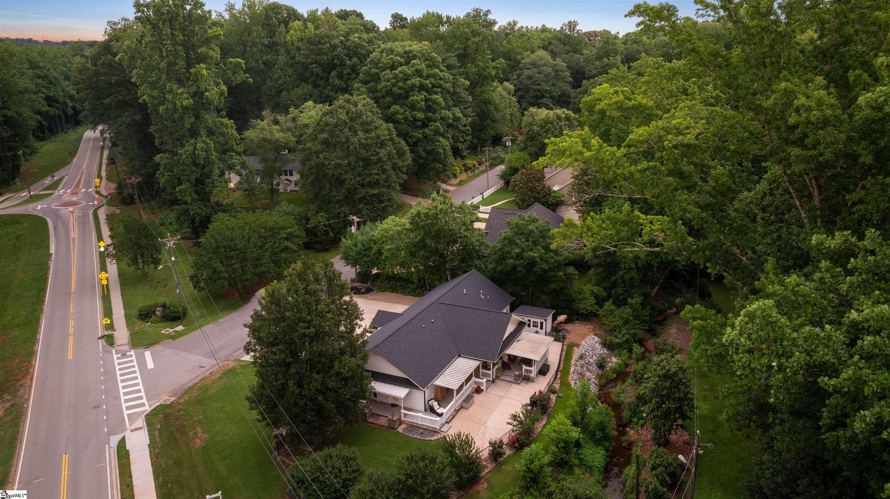 2 Lotus Court Greenville, SC 29609