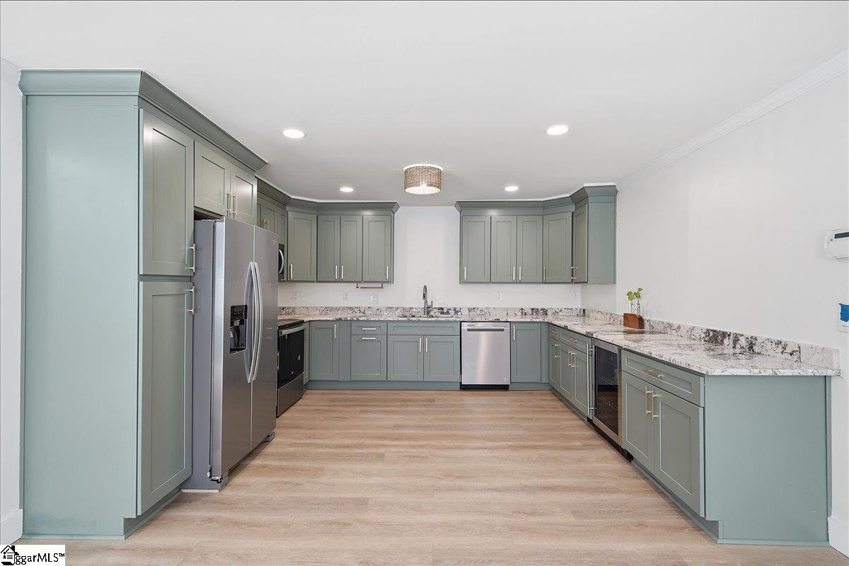 102 Terrace Circle Simpsonville, SC 29681