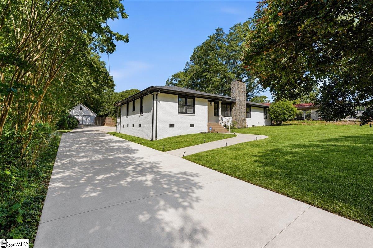 102 Terrace Circle Simpsonville, SC 29681