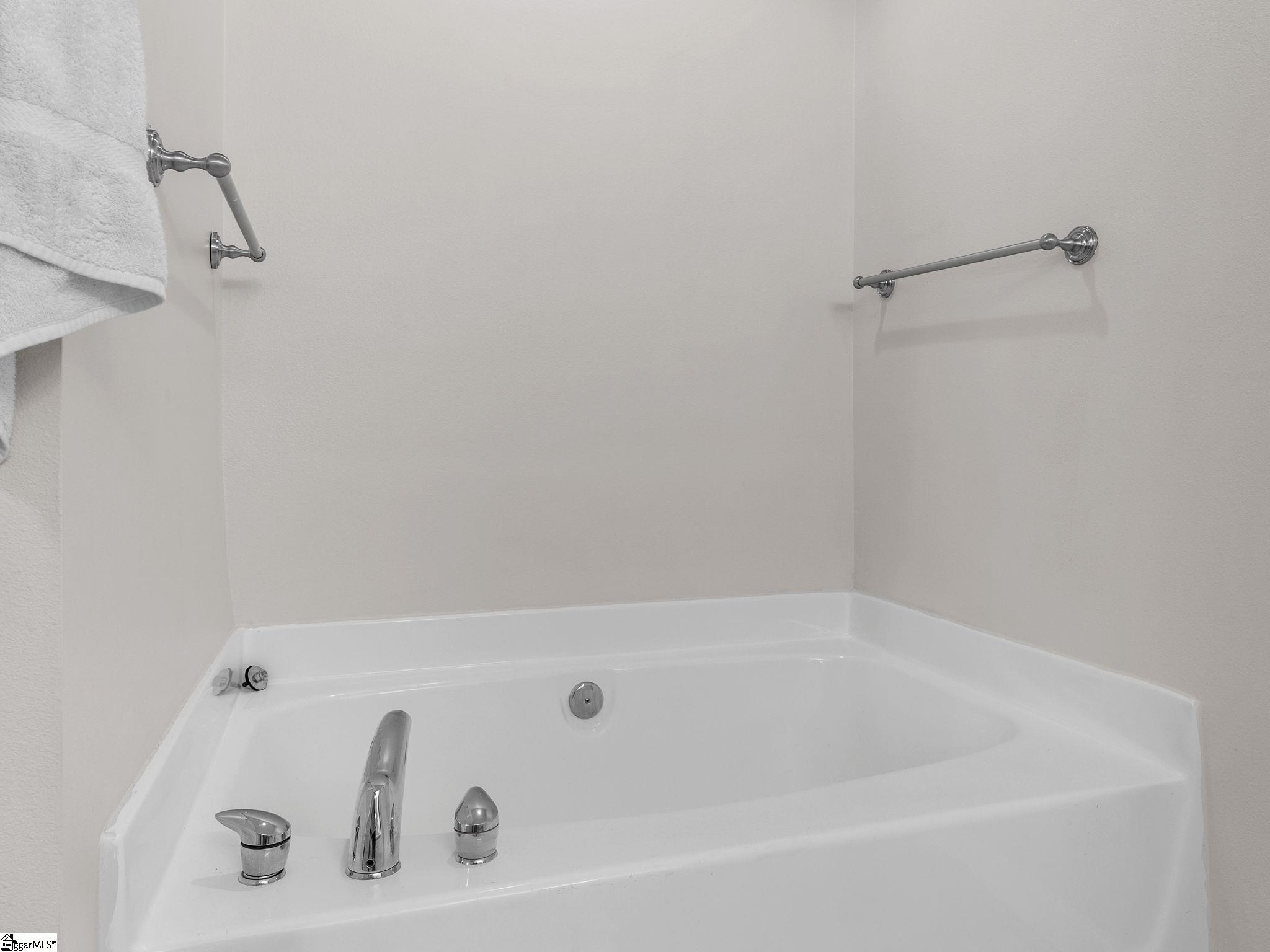 213 Basswood Drive Roebuck, SC 29376