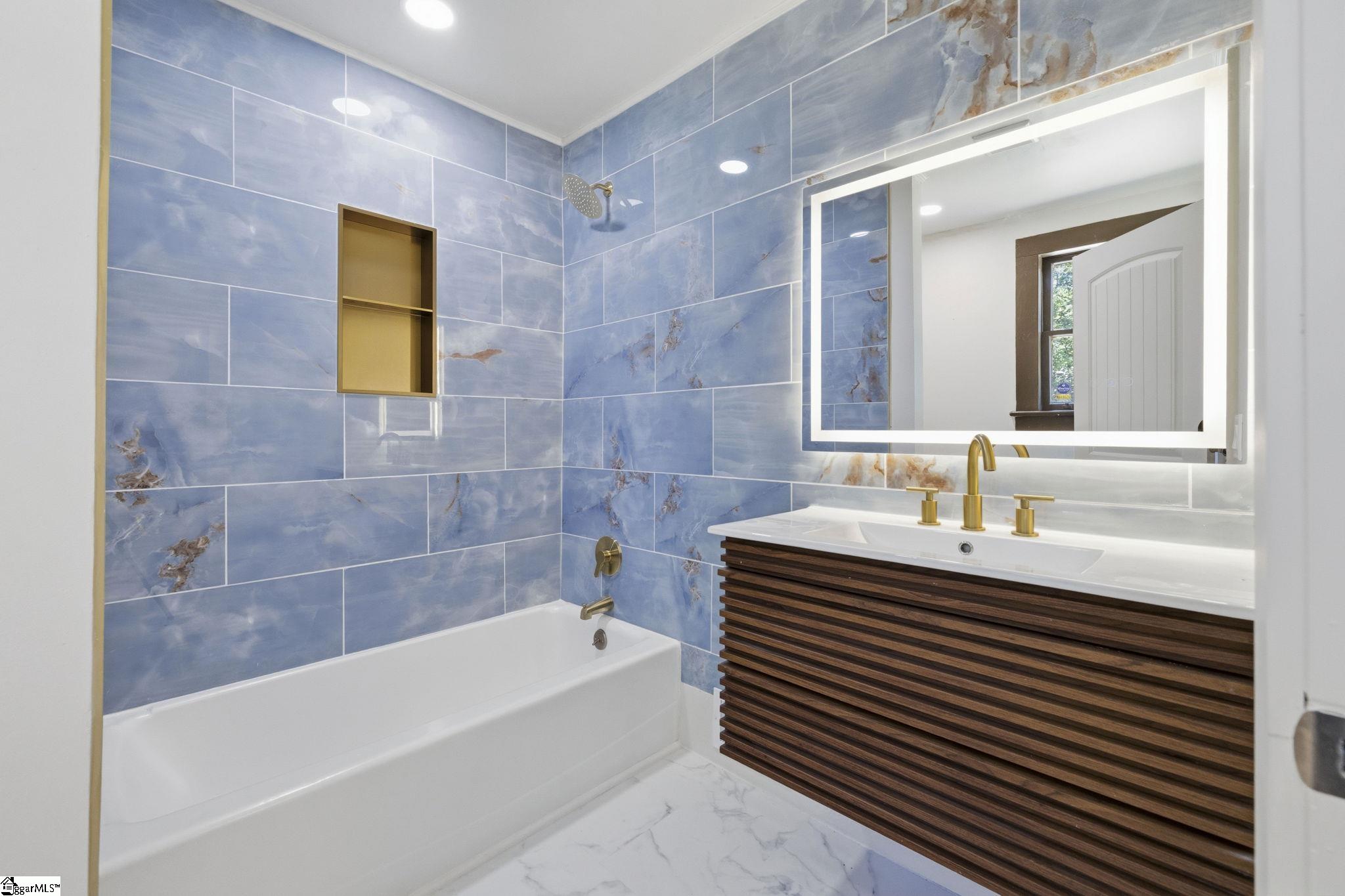 8 Bragg Street Greenville, SC 29611
