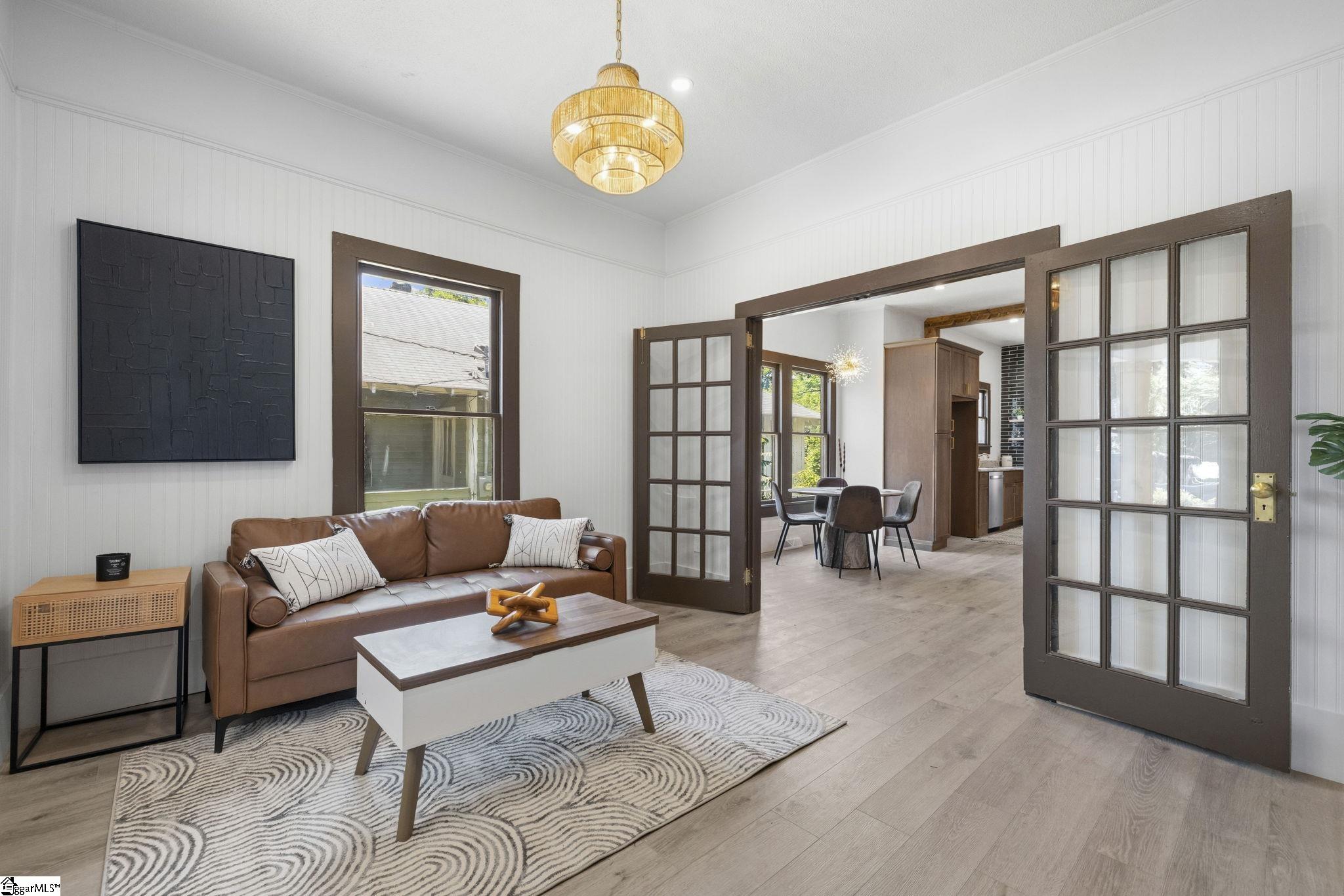8 Bragg Street Greenville, SC 29611