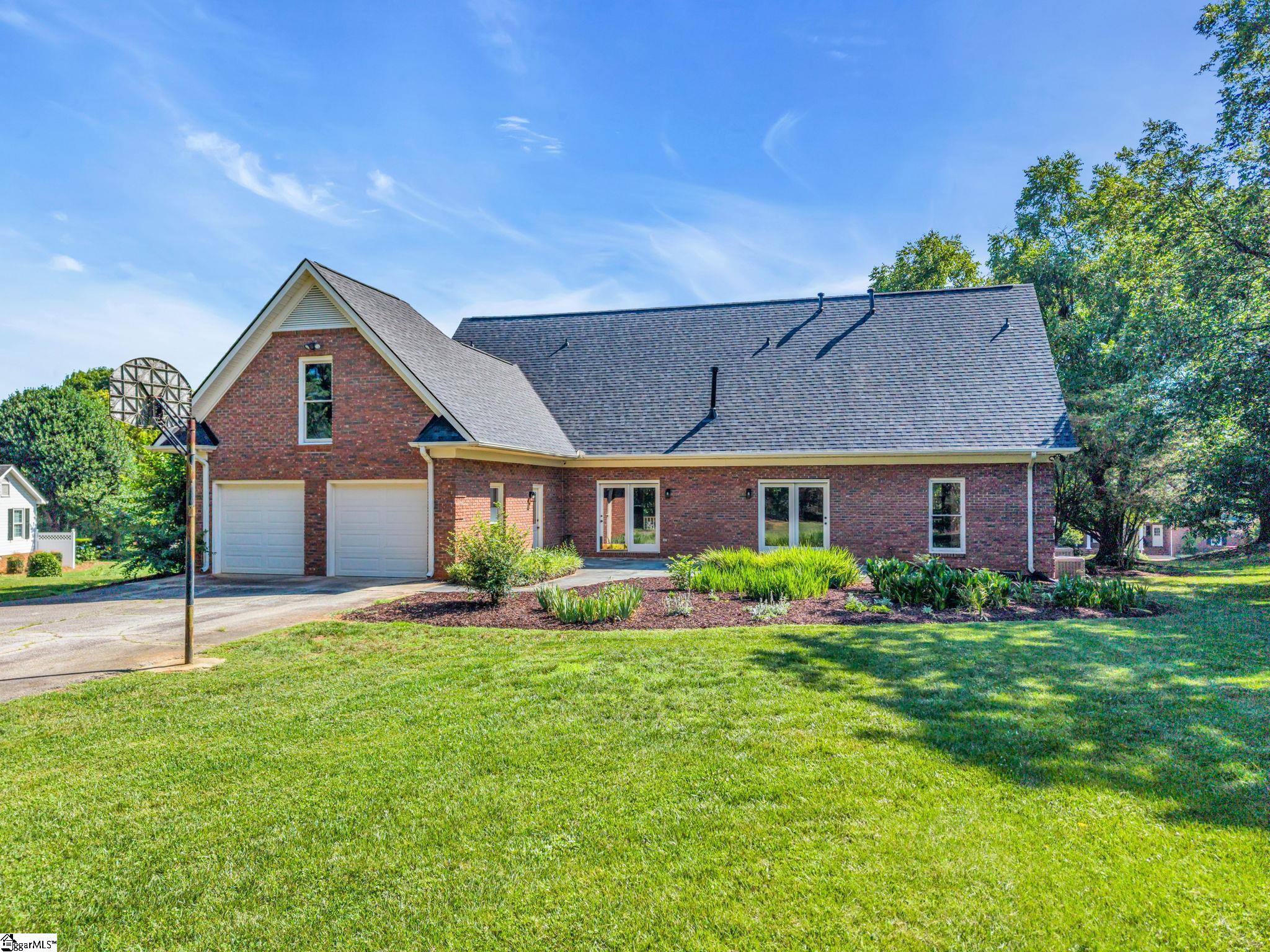 107 Rubiwood Circle Greer, SC 29651