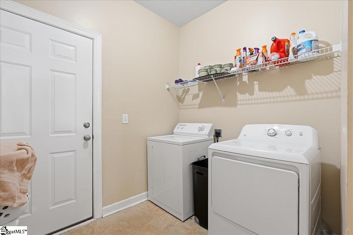 116 Kingsdale Court Simpsonville, SC 29680