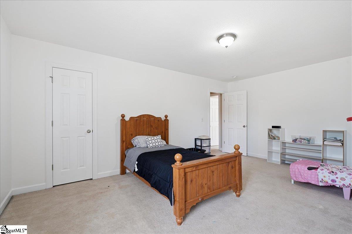 116 Kingsdale Court Simpsonville, SC 29680