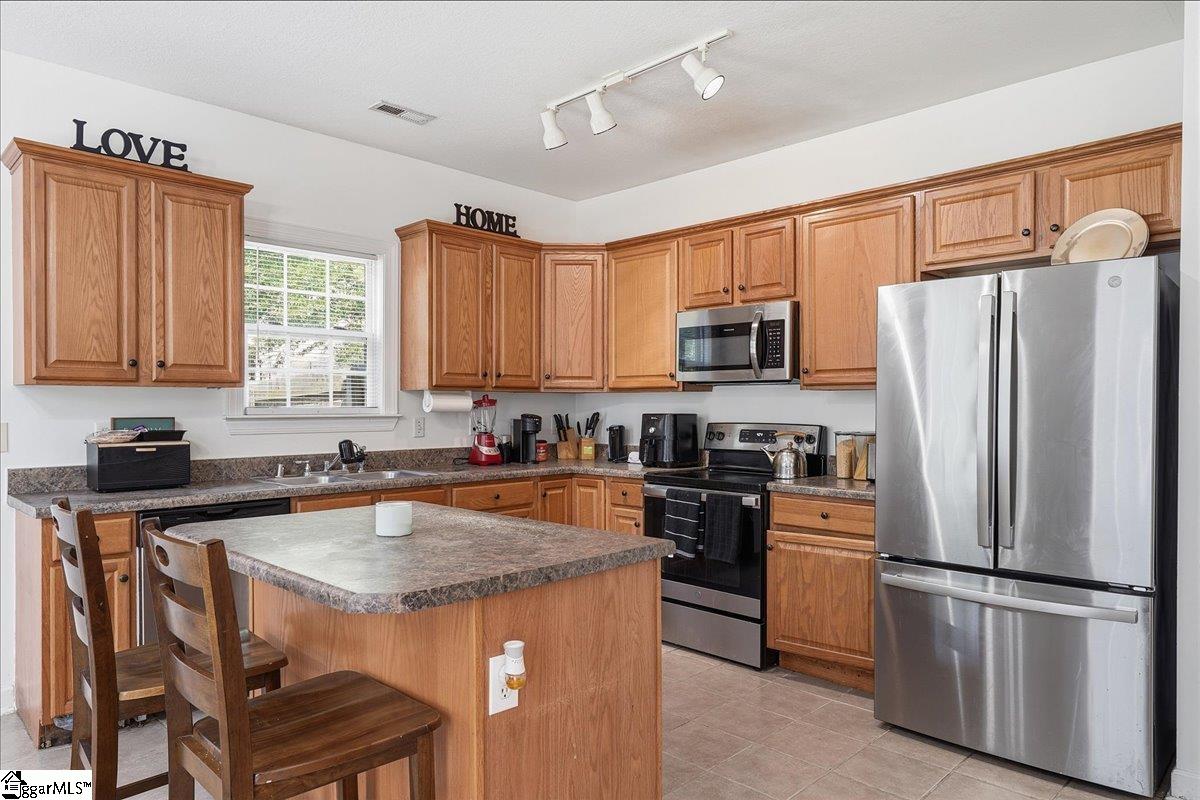 116 Kingsdale Court Simpsonville, SC 29680