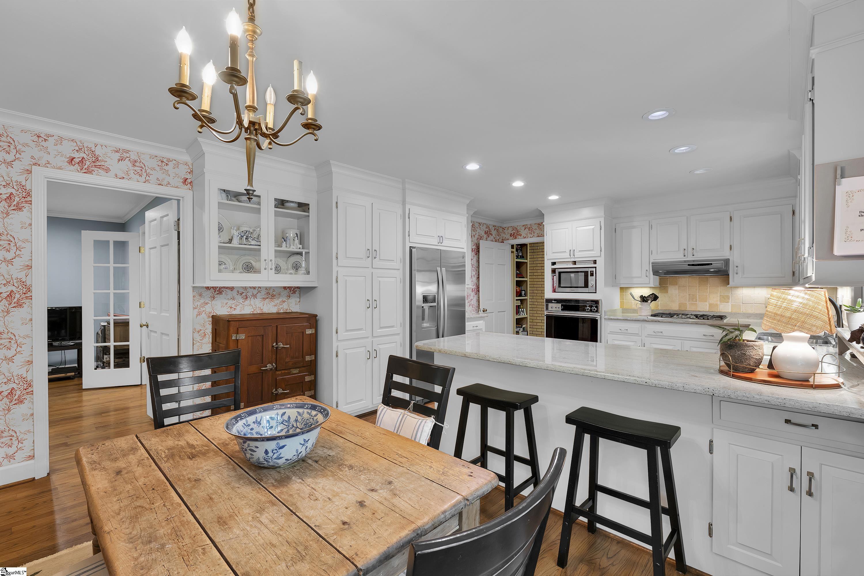 28 Rocky Creek Lane Greenville, SC 29615