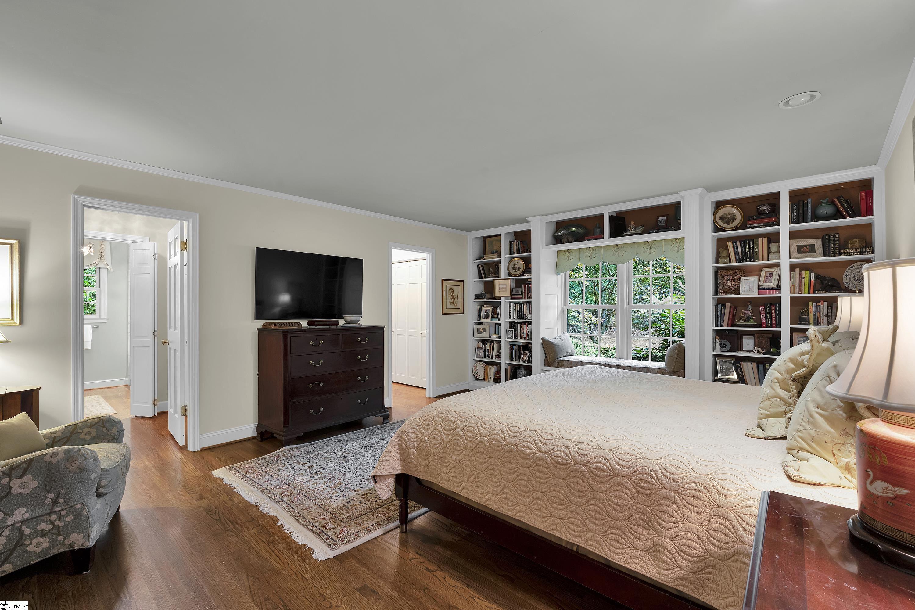 28 Rocky Creek Lane Greenville, SC 29615