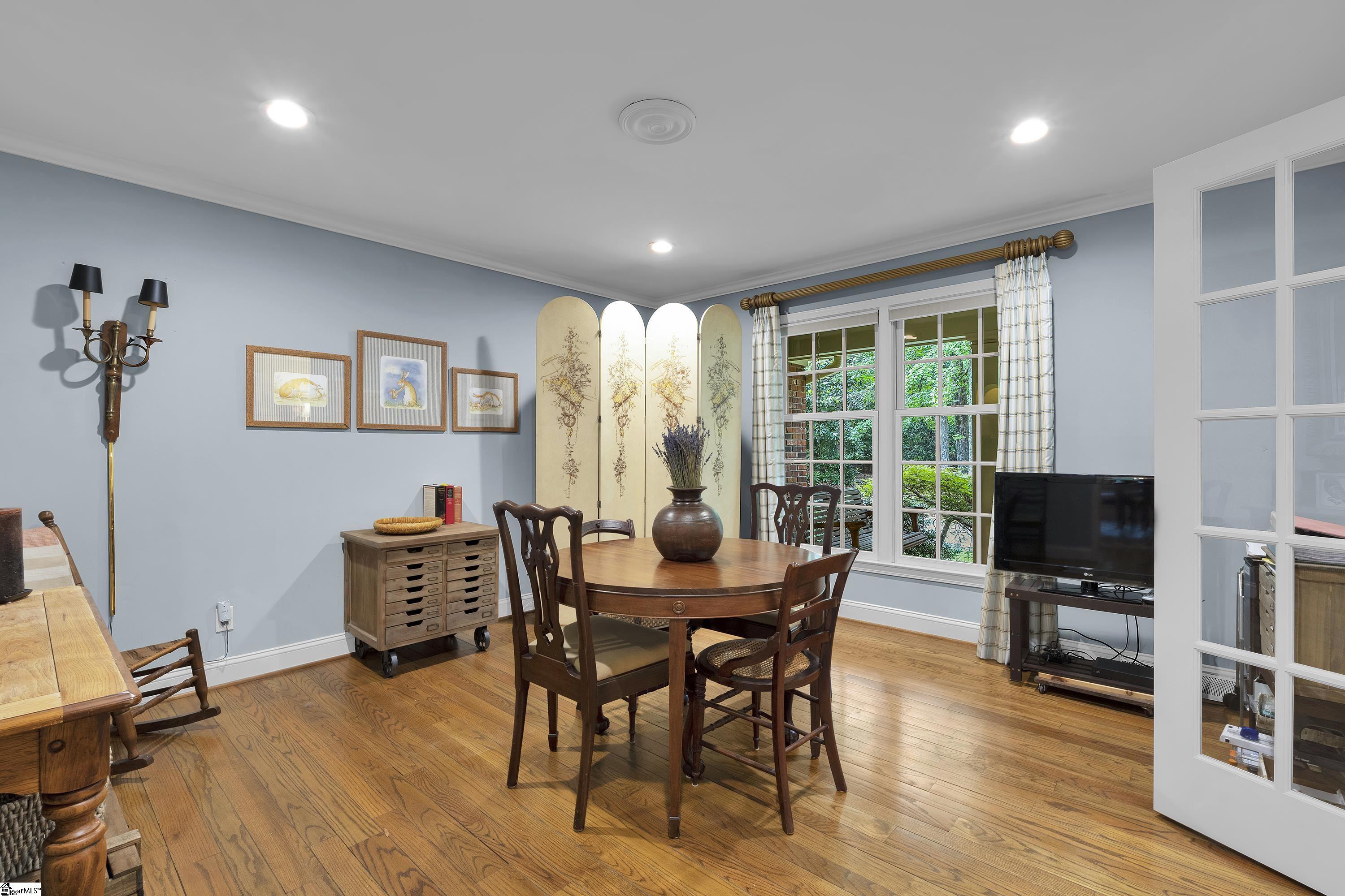28 Rocky Creek Lane Greenville, SC 29615