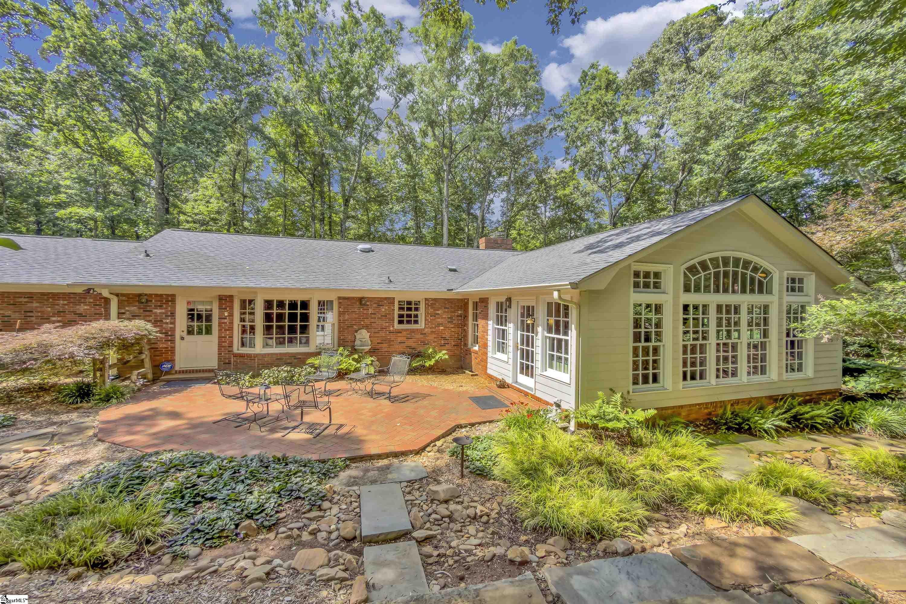 28 Rocky Creek Lane Greenville, SC 29615